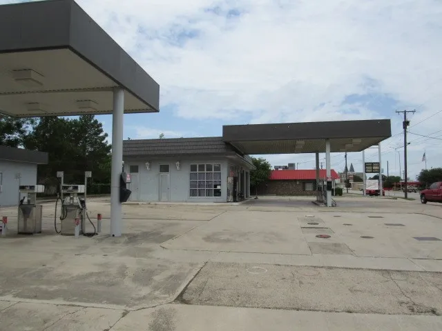 Business For Sale in Brown County , 1519 Austin Avenue, Brownwood, Texas 76801, 0, 0, Garage spaces, 0 Sqft, built in 0, Price $329,000, mls#21334912, Real Estate Agent in Brownwood, Homes For Sale in Brown county, Homes For Sale in Brownwood, Realtor in Brownwood Texas, Real Estate Brokerage Independent Realty Texas, Luminita Cordes Realtor