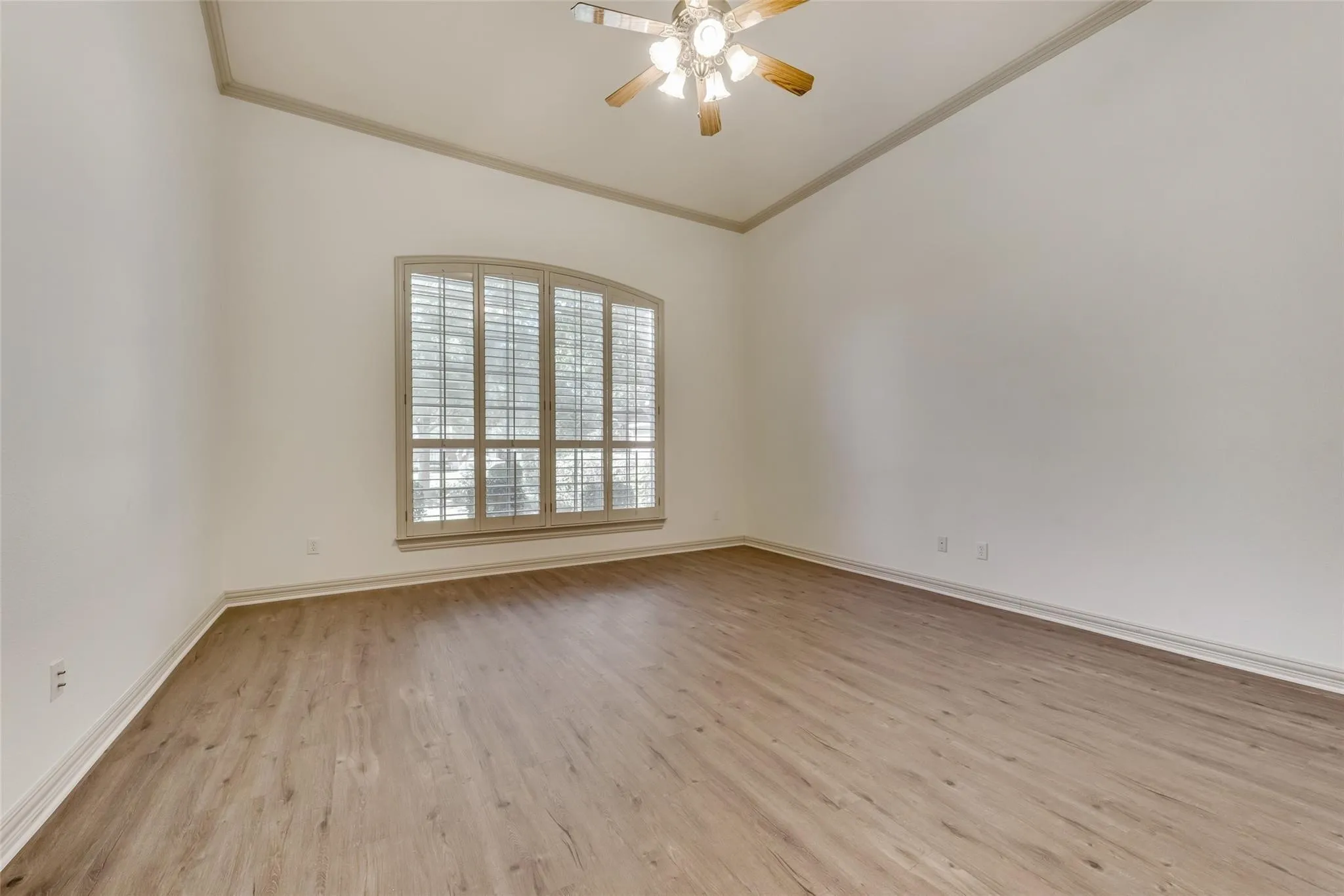 Single Family Residence For Rent in Rockwall County , 120 Cambridge Court, Heath, Texas 75032, 5 Bedroom, 5 Bathroom, 3 Garage spaces, 3,174 Sqft, built in 2001, mls#21334851, Real Estate Agent in Heath, Homes For Rent in Rockwall county, Homes For Rent in Heath, Realtor in Heath Texas, Real Estate Brokerage Independent Realty Texas, Luminita Cordes Realtor