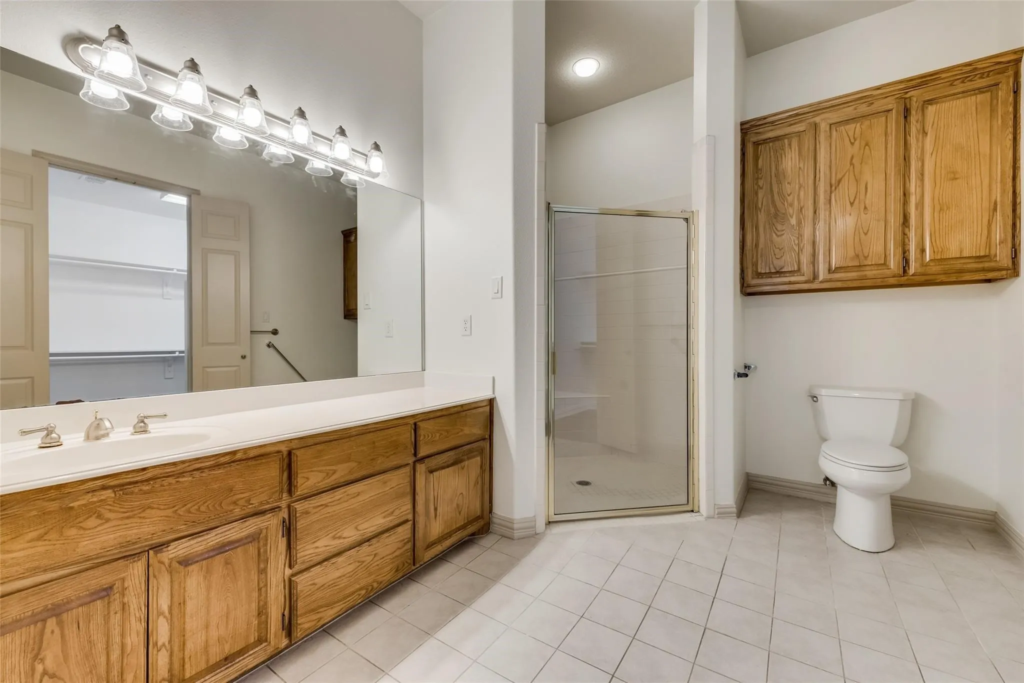 Single Family Residence For Rent in Rockwall County , 120 Cambridge Court, Heath, Texas 75032, 5 Bedroom, 5 Bathroom, 3 Garage spaces, 3,174 Sqft, built in 2001, mls#21334851, Real Estate Agent in Heath, Homes For Rent in Rockwall county, Homes For Rent in Heath, Realtor in Heath Texas, Real Estate Brokerage Independent Realty Texas, Luminita Cordes Realtor