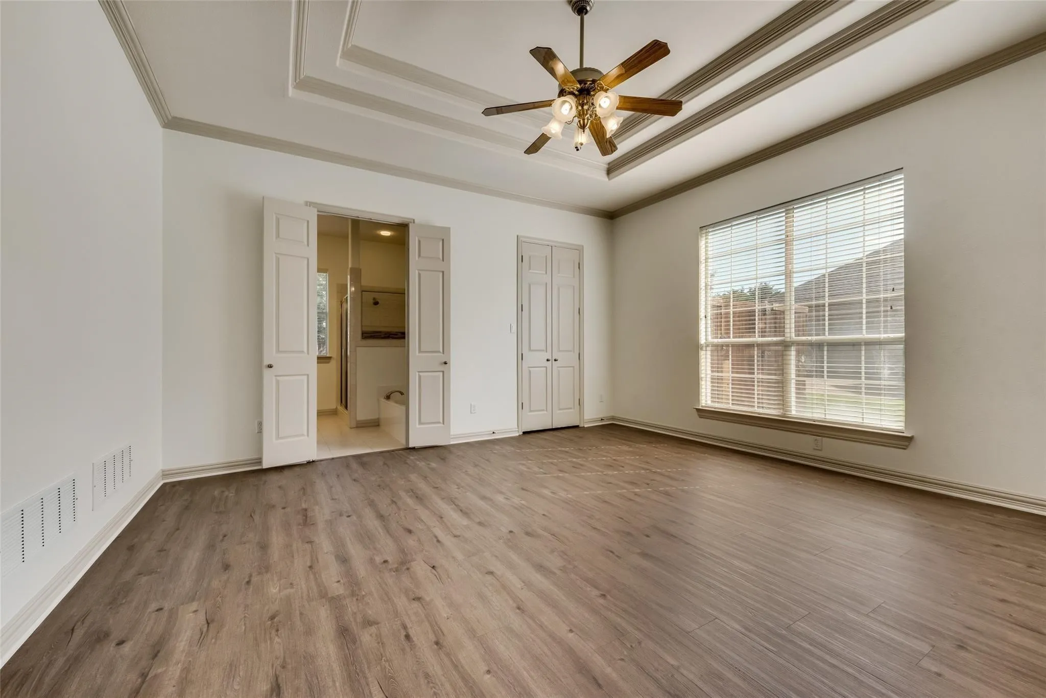 Single Family Residence For Rent in Rockwall County , 120 Cambridge Court, Heath, Texas 75032, 5 Bedroom, 5 Bathroom, 3 Garage spaces, 3,174 Sqft, built in 2001, mls#21334851, Real Estate Agent in Heath, Homes For Rent in Rockwall county, Homes For Rent in Heath, Realtor in Heath Texas, Real Estate Brokerage Independent Realty Texas, Luminita Cordes Realtor