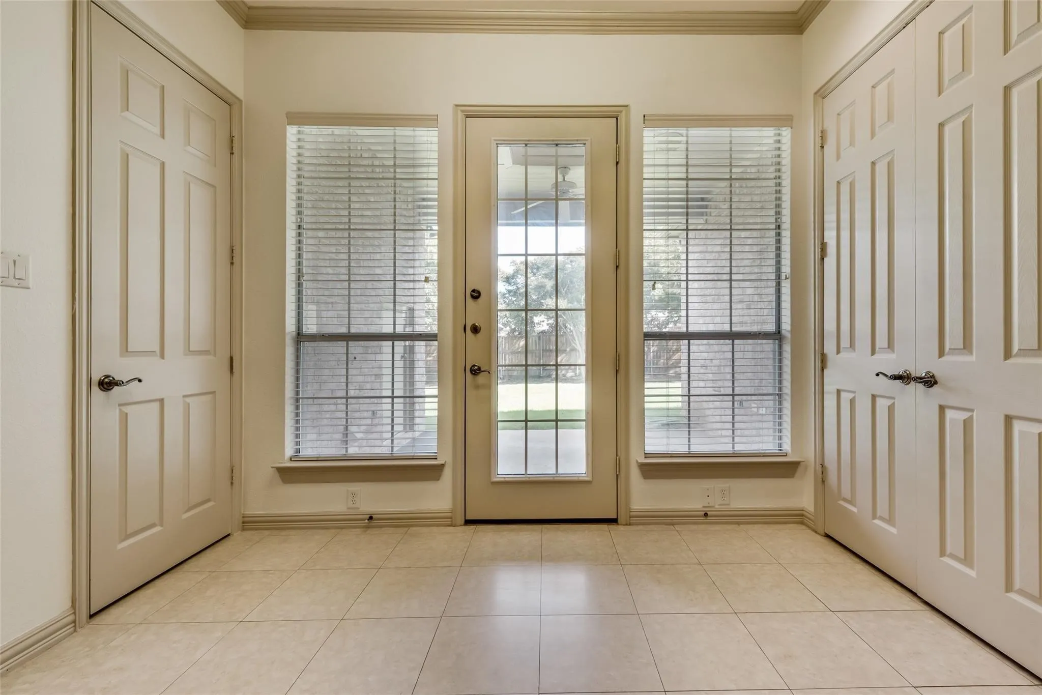 Single Family Residence For Rent in Rockwall County , 120 Cambridge Court, Heath, Texas 75032, 5 Bedroom, 5 Bathroom, 3 Garage spaces, 3,174 Sqft, built in 2001, mls#21334851, Real Estate Agent in Heath, Homes For Rent in Rockwall county, Homes For Rent in Heath, Realtor in Heath Texas, Real Estate Brokerage Independent Realty Texas, Luminita Cordes Realtor