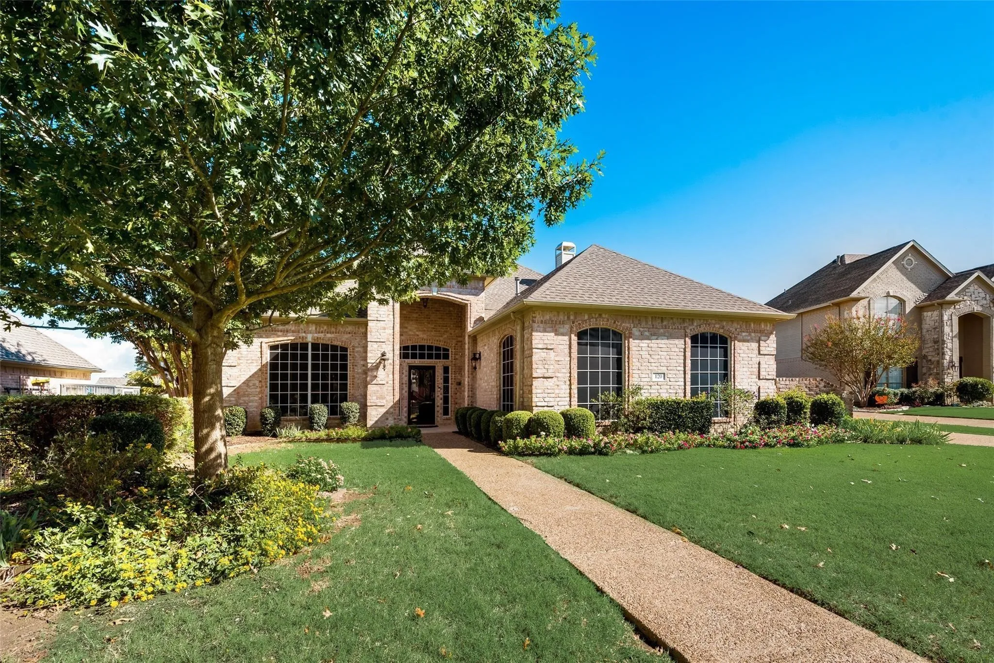 Single Family Residence For Rent in Rockwall County , 120 Cambridge Court, Heath, Texas 75032, 5 Bedroom, 5 Bathroom, 3 Garage spaces, 3,174 Sqft, built in 2001, mls#21334851, Real Estate Agent in Heath, Homes For Rent in Rockwall county, Homes For Rent in Heath, Realtor in Heath Texas, Real Estate Brokerage Independent Realty Texas, Luminita Cordes Realtor