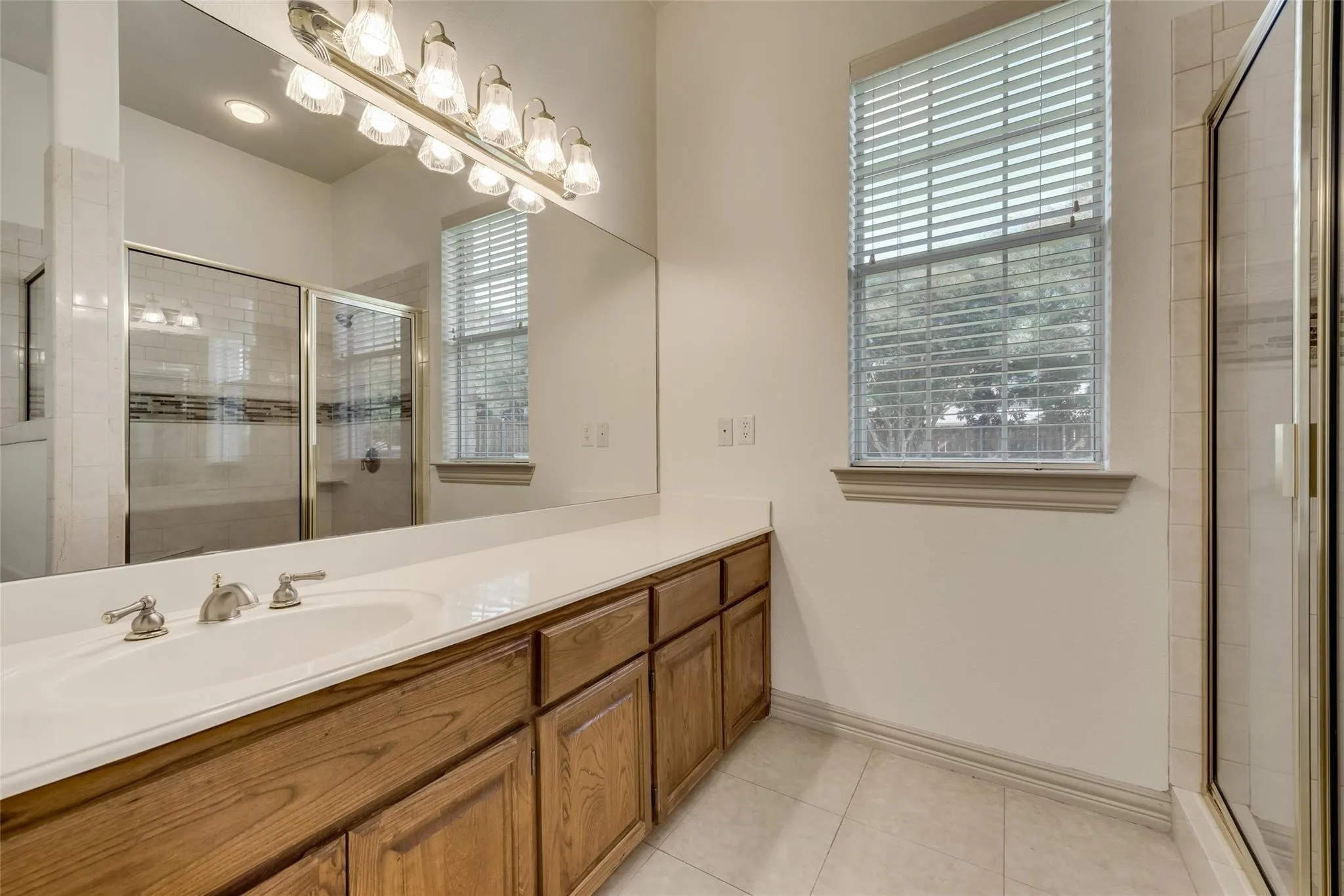 Single Family Residence For Rent in Rockwall County , 120 Cambridge Court, Heath, Texas 75032, 5 Bedroom, 5 Bathroom, 3 Garage spaces, 3,174 Sqft, built in 2001, mls#21334851, Real Estate Agent in Heath, Homes For Rent in Rockwall county, Homes For Rent in Heath, Realtor in Heath Texas, Real Estate Brokerage Independent Realty Texas, Luminita Cordes Realtor