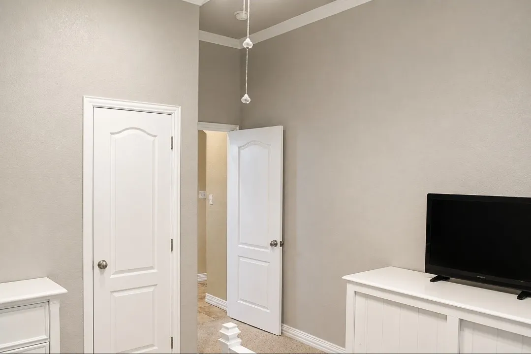 Single Family Residence For Sale in Parker County , 1225 Driftwood Ranch Trail, Weatherford, Texas 76087, 3 Bedroom, 2 Bathroom, 2 Garage spaces, 2,356 Sqft, built in 2006, mls#21334916, Real Estate Agent in Weatherford, Homes For Sale in Parker county, Homes For Sale in Weatherford, Realtor in Weatherford Texas, Real Estate Brokerage Independent Realty Texas, Luminita Cordes Realtor