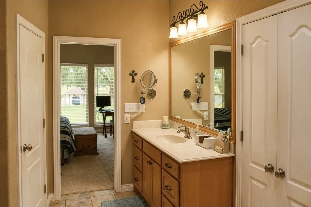 Single Family Residence For Sale in Parker County , 1225 Driftwood Ranch Trail, Weatherford, Texas 76087, 3 Bedroom, 2 Bathroom, 2 Garage spaces, 2,356 Sqft, built in 2006, mls#21334916, Real Estate Agent in Weatherford, Homes For Sale in Parker county, Homes For Sale in Weatherford, Realtor in Weatherford Texas, Real Estate Brokerage Independent Realty Texas, Luminita Cordes Realtor