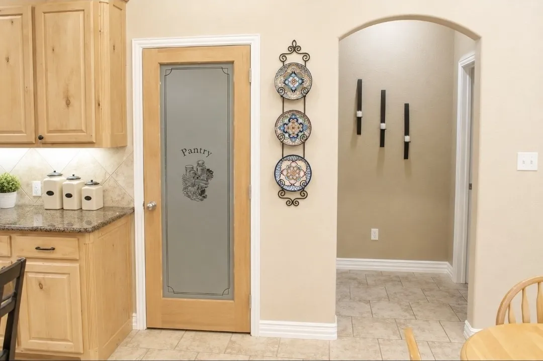Single Family Residence For Sale in Parker County , 1225 Driftwood Ranch Trail, Weatherford, Texas 76087, 3 Bedroom, 2 Bathroom, 2 Garage spaces, 2,356 Sqft, built in 2006, mls#21334916, Real Estate Agent in Weatherford, Homes For Sale in Parker county, Homes For Sale in Weatherford, Realtor in Weatherford Texas, Real Estate Brokerage Independent Realty Texas, Luminita Cordes Realtor