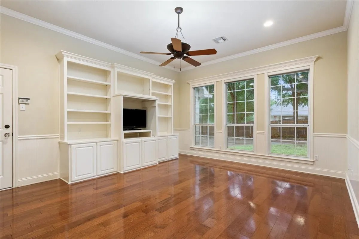 Single Family Residence For Sale in Mc Lennan County , 501 Sienna Bend Trail, Waco, Texas 76657, 4 Bedroom, 5 Bathroom, 2 Garage spaces, 2,983 Sqft, built in 2003, mls#21334909, Real Estate Agent in Waco, Homes For Sale in Mc Lennan county, Homes For Sale in Waco, Realtor in Waco Texas, Real Estate Brokerage Independent Realty Texas, Luminita Cordes Realtor