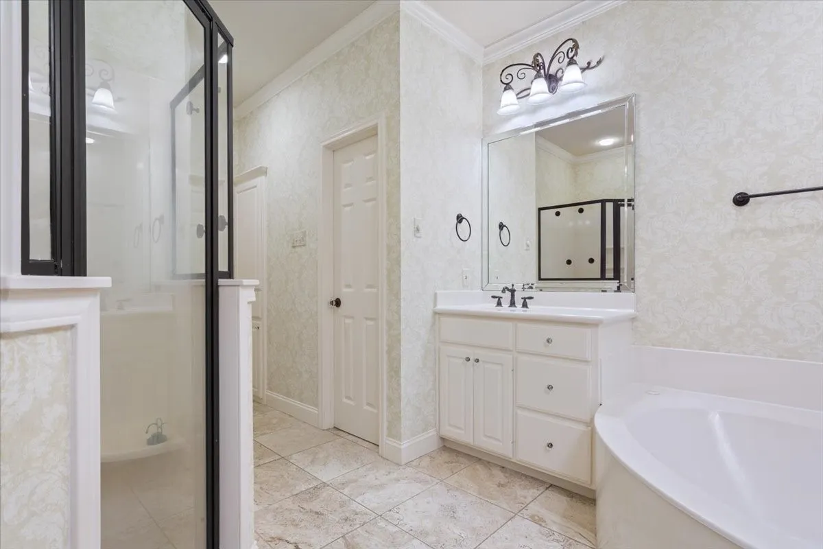 Single Family Residence For Sale in Mc Lennan County , 501 Sienna Bend Trail, Waco, Texas 76657, 4 Bedroom, 5 Bathroom, 2 Garage spaces, 2,983 Sqft, built in 2003, mls#21334909, Real Estate Agent in Waco, Homes For Sale in Mc Lennan county, Homes For Sale in Waco, Realtor in Waco Texas, Real Estate Brokerage Independent Realty Texas, Luminita Cordes Realtor