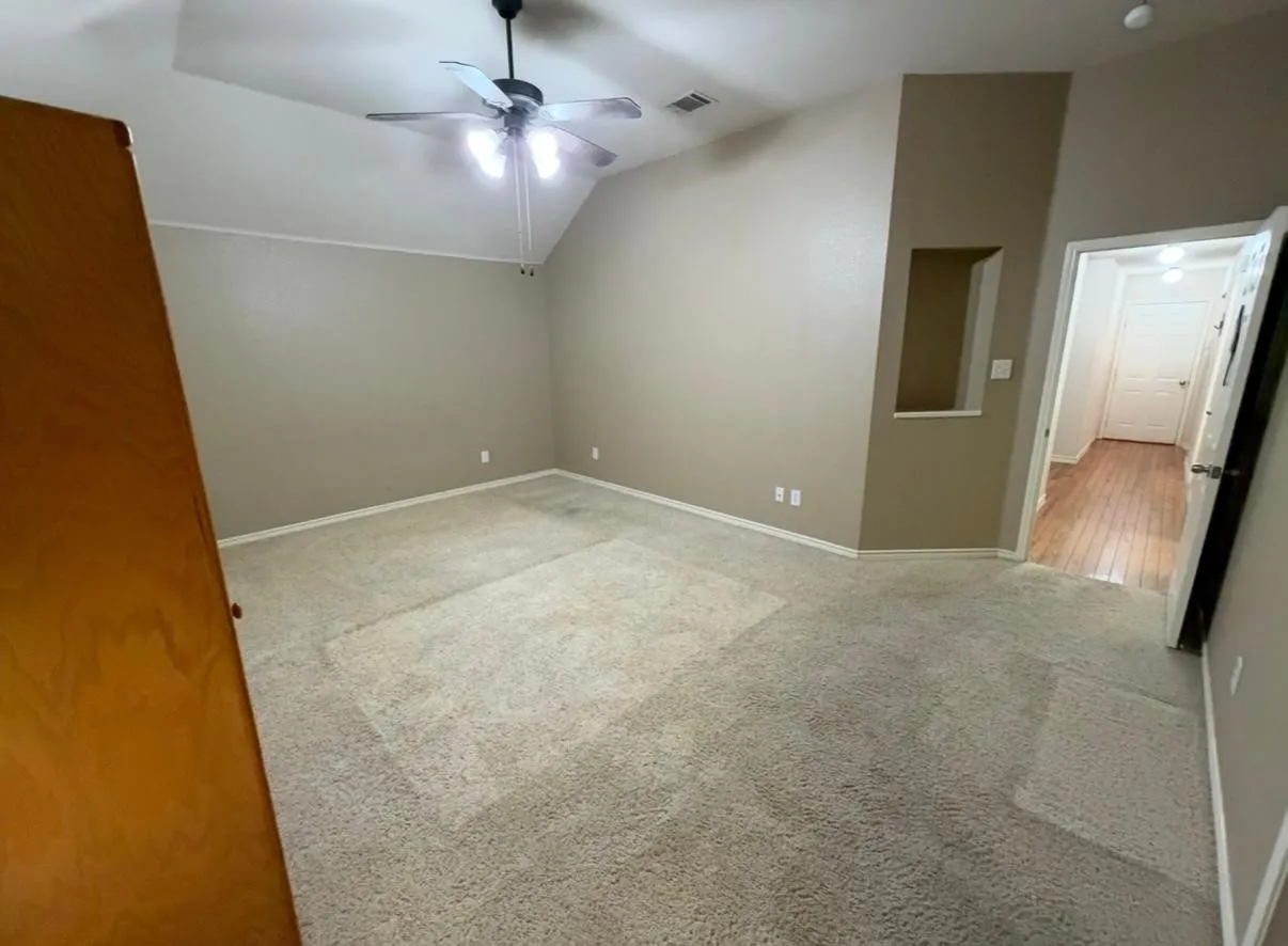 Single Family Residence For Sale in Collin County , 8501 Blacktail Trail, Mc Kinney, Texas 75070, 3 Bedroom, 2 Bathroom, 2 Garage spaces, 1,871 Sqft, built in 2003, mls#21333892, Real Estate Agent in Mc Kinney, Homes For Sale in Collin county, Homes For Sale in Mc Kinney, Realtor in Mc Kinney Texas, Real Estate Brokerage Independent Realty Texas, Luminita Cordes Realtor
