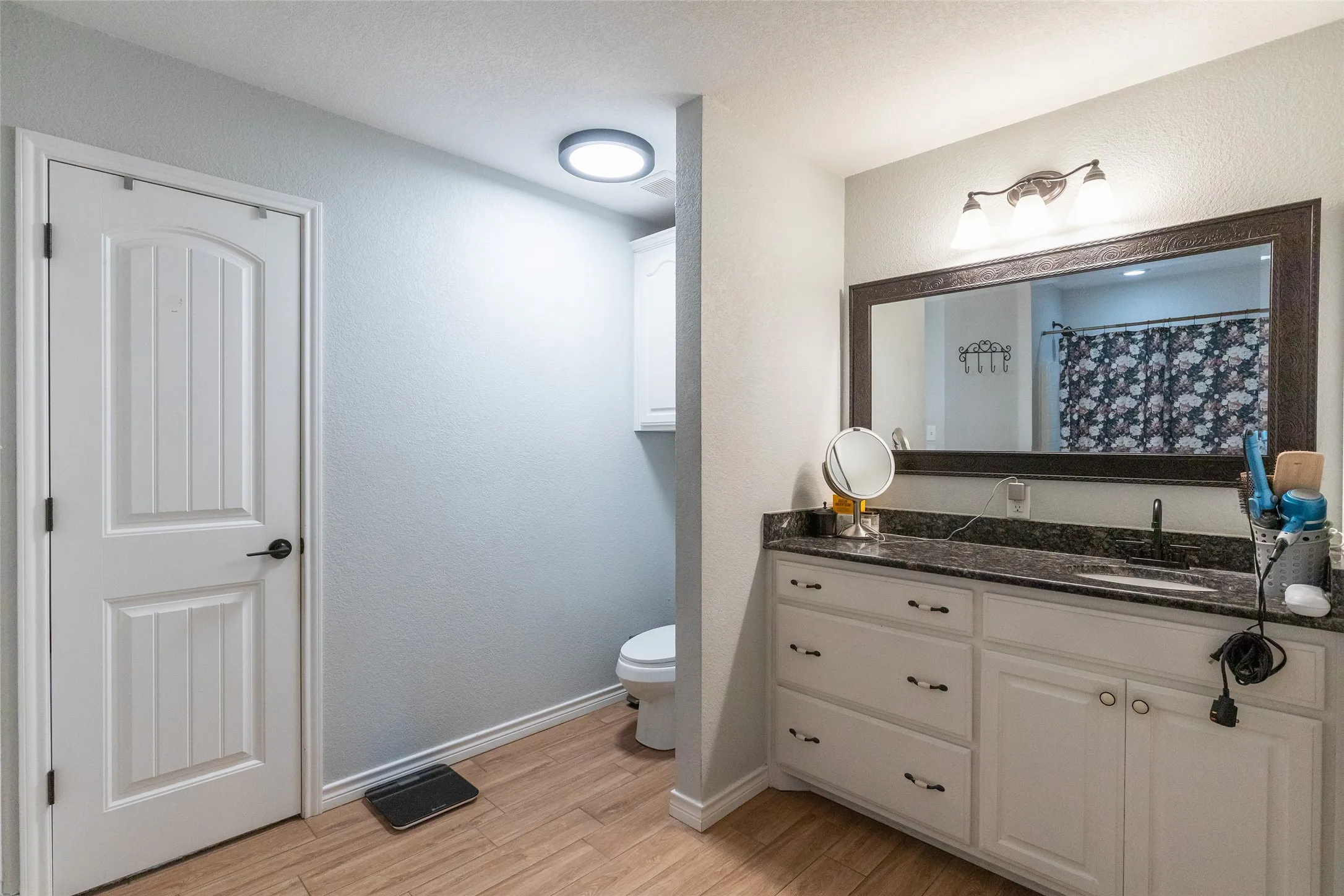 Single Family Residence For Sale in Taylor County , 3009 Sterling Street, Abilene, Texas 79606, 3 Bedroom, 2 Bathroom, 2 Garage spaces, 1,724 Sqft, built in 2014, mls#21334886, Real Estate Agent in Abilene, Homes For Sale in Taylor county, Homes For Sale in Abilene, Realtor in Abilene Texas, Real Estate Brokerage Independent Realty Texas, Luminita Cordes Realtor
