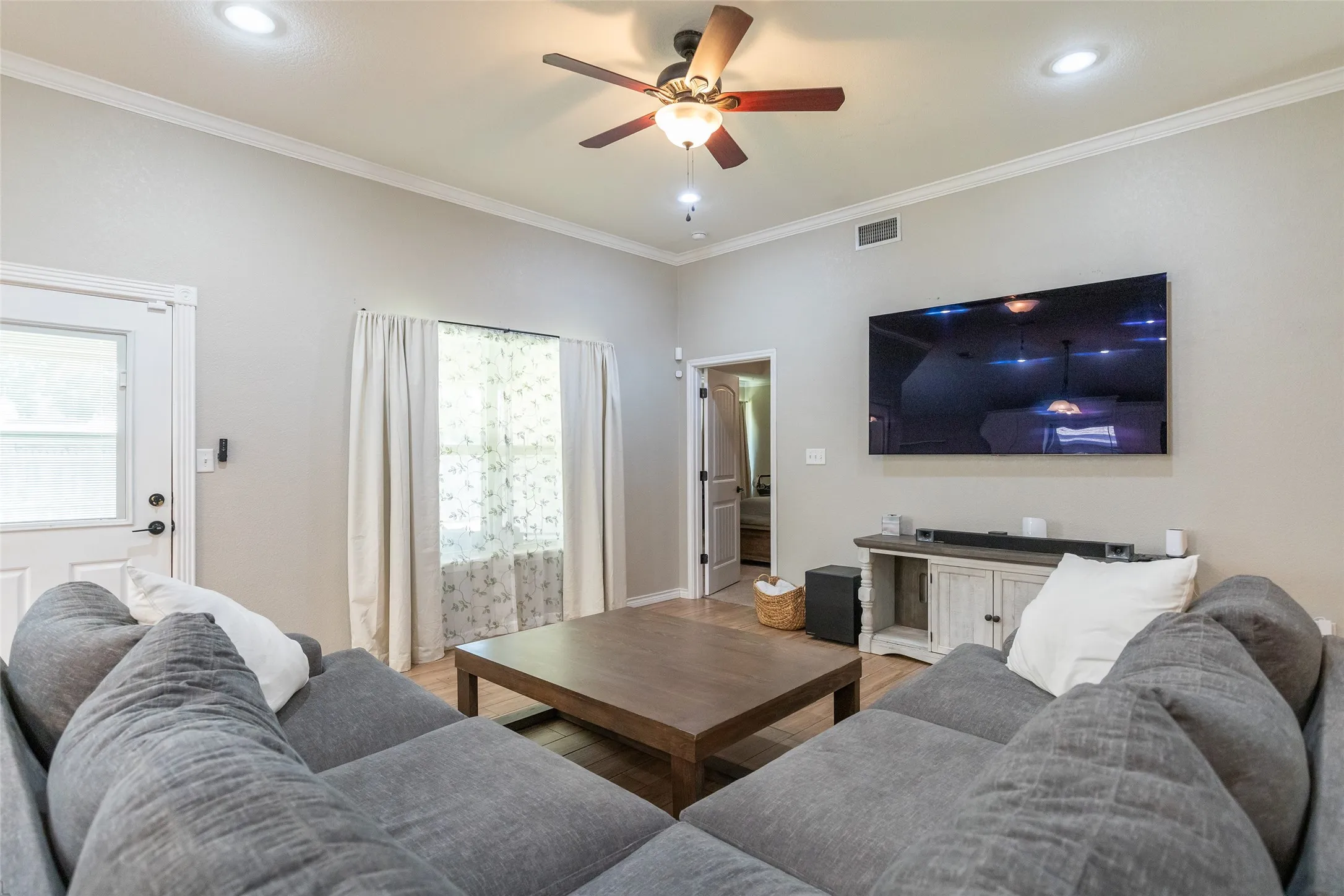 Single Family Residence For Sale in Taylor County , 3009 Sterling Street, Abilene, Texas 79606, 3 Bedroom, 2 Bathroom, 2 Garage spaces, 1,724 Sqft, built in 2014, mls#21334886, Real Estate Agent in Abilene, Homes For Sale in Taylor county, Homes For Sale in Abilene, Realtor in Abilene Texas, Real Estate Brokerage Independent Realty Texas, Luminita Cordes Realtor