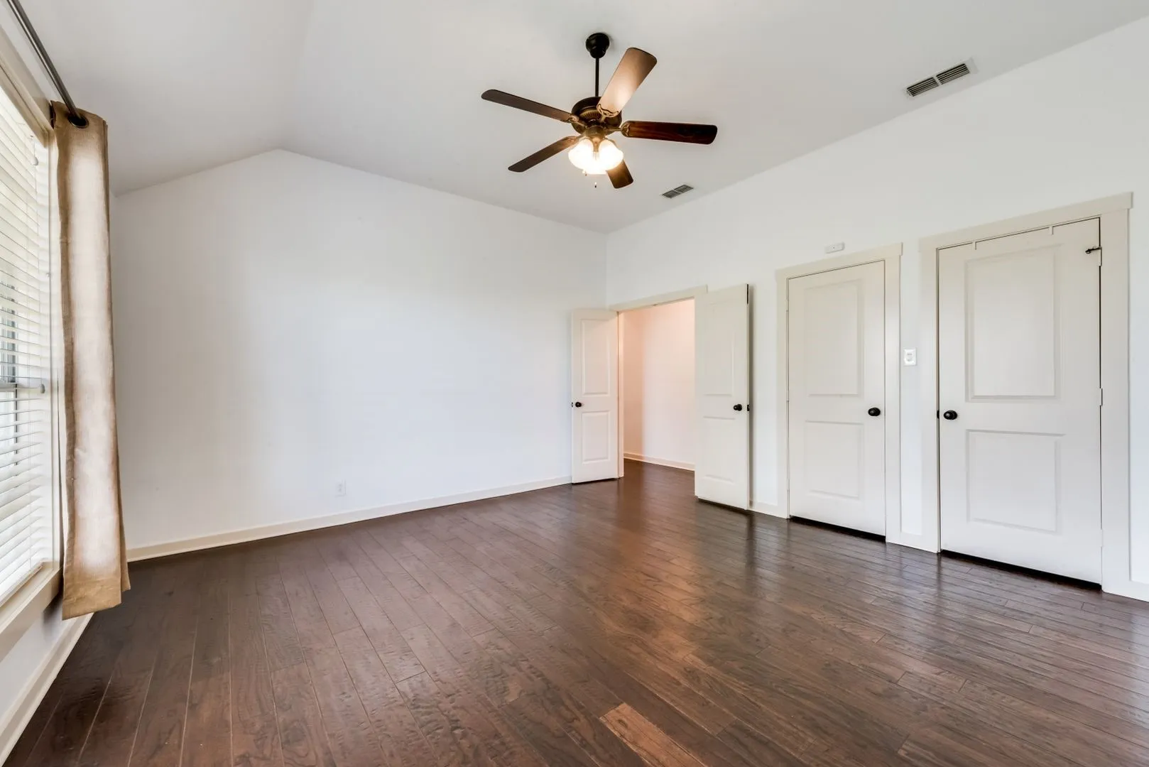 Single Family Residence For Rent in Collin County , 5893 Fm 1827, Mc Kinney, Texas 75071, 3 Bedroom, 2 Bathroom, Garage spaces, 2,075 Sqft, built in 1993, mls#21298079, Real Estate Agent in Mc Kinney, Homes For Rent in Collin county, Homes For Rent in Mc Kinney, Realtor in Mc Kinney Texas, Real Estate Brokerage Independent Realty Texas, Luminita Cordes Realtor