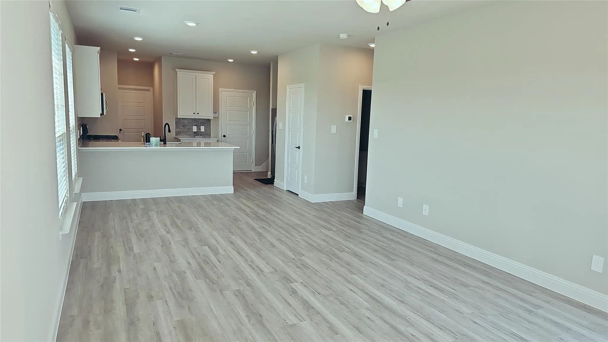 Townhouse For Sale in Dallas County , 3601 Geoffrey Trail, Rowlett, Texas 75088, 3 Bedroom, 3 Bathroom, 2 Garage spaces, 1,719 Sqft, built in 2024, mls#21334935, Real Estate Agent in Rowlett, Homes For Sale in Dallas county, Homes For Sale in Rowlett, Realtor in Rowlett Texas, Real Estate Brokerage Independent Realty Texas, Luminita Cordes Realtor