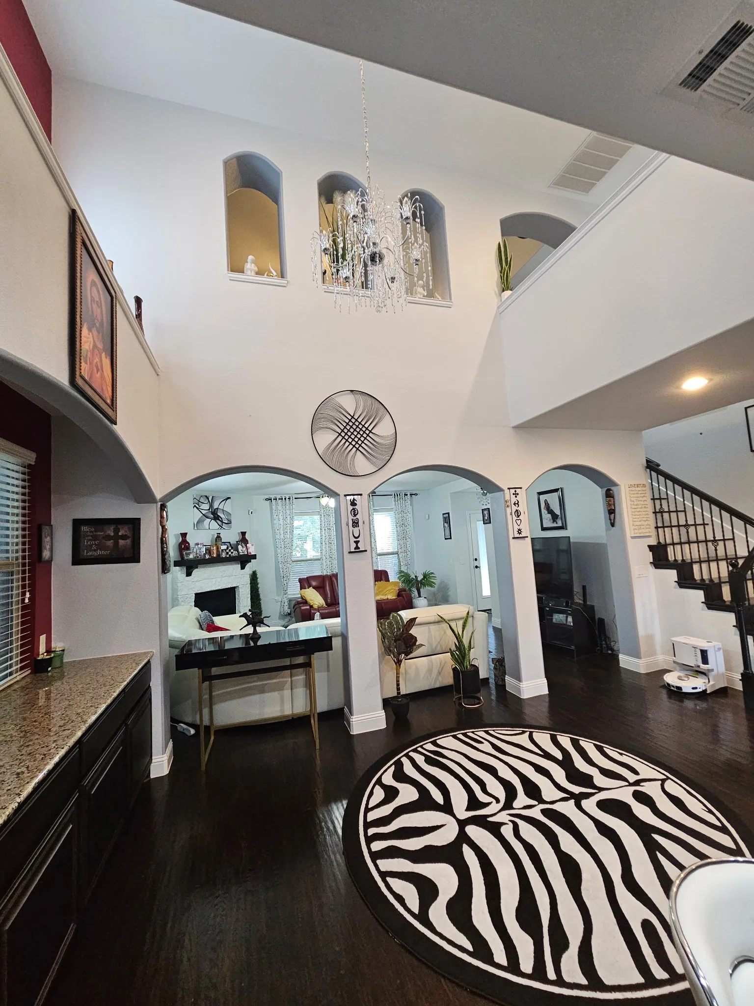 Single Family Residence For Sale in Tarrant County , 2311 Tawny Owl Road, Grand Prairie, Texas 75052, 4 Bedroom, 4 Bathroom, 3 Garage spaces, 3,010 Sqft, built in 2013, mls#21333872, Real Estate Agent in Grand Prairie, Homes For Sale in Tarrant county, Homes For Sale in Grand Prairie, Realtor in Grand Prairie Texas, Real Estate Brokerage Independent Realty Texas, Luminita Cordes Realtor