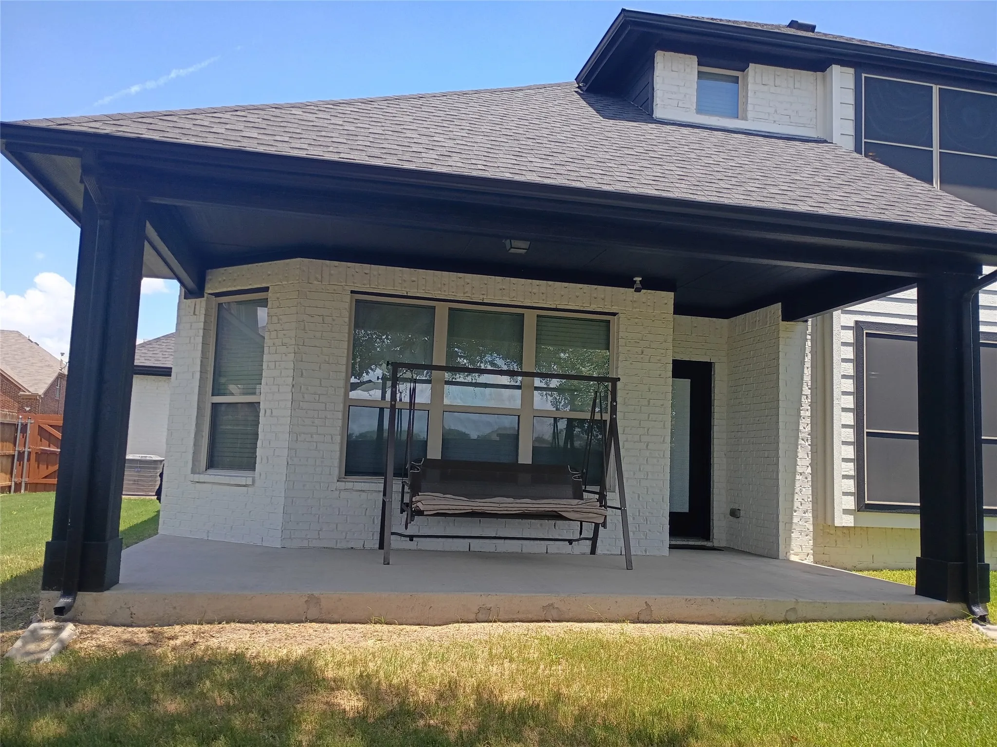 Single Family Residence For Sale in Tarrant County , 2311 Tawny Owl Road, Grand Prairie, Texas 75052, 4 Bedroom, 4 Bathroom, 3 Garage spaces, 3,010 Sqft, built in 2013, mls#21333872, Real Estate Agent in Grand Prairie, Homes For Sale in Tarrant county, Homes For Sale in Grand Prairie, Realtor in Grand Prairie Texas, Real Estate Brokerage Independent Realty Texas, Luminita Cordes Realtor