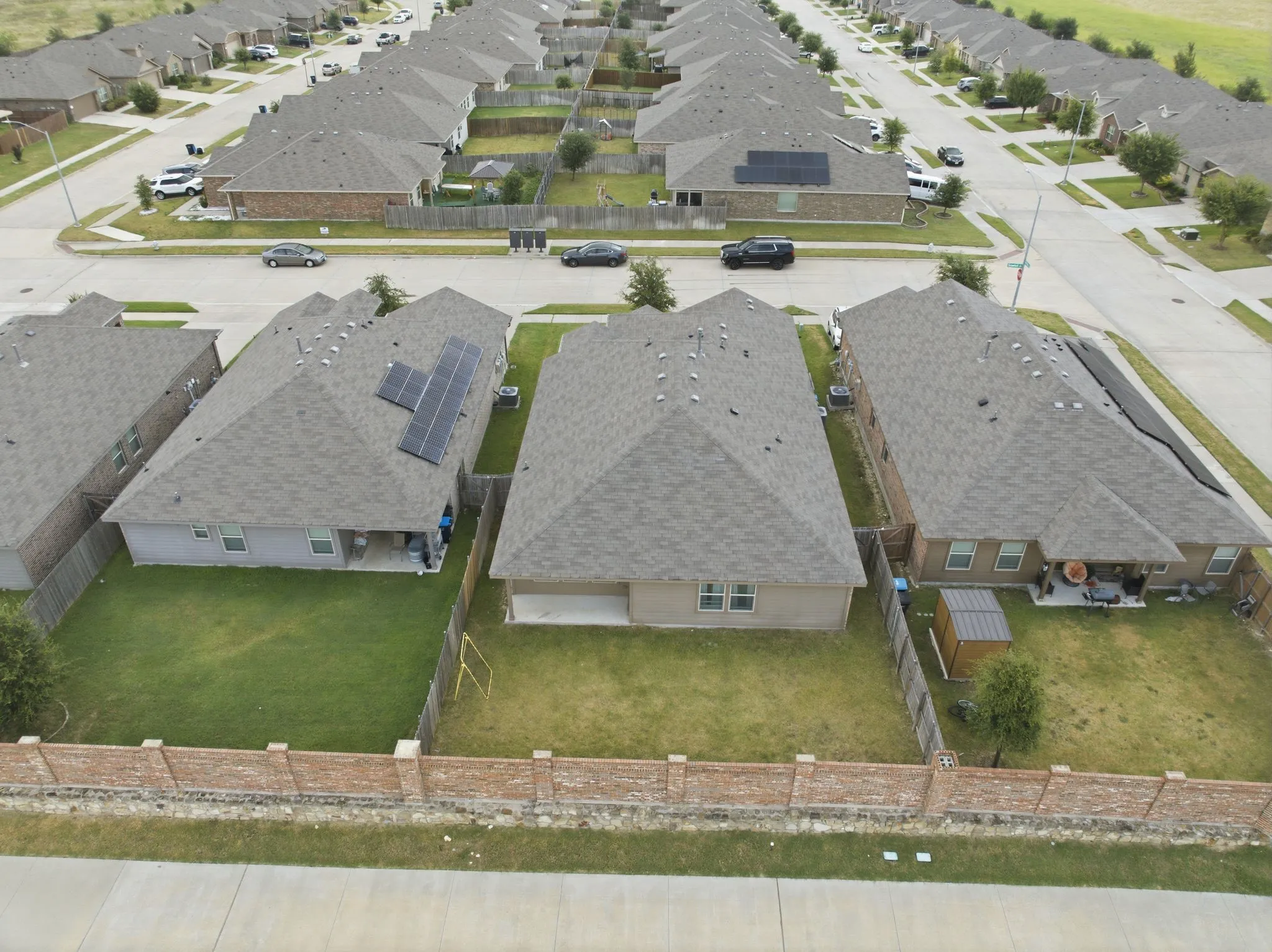 Single Family Residence For Sale in Tarrant County , 9736 Snowbell Lane, Fort Worth, Texas 76036, 5 Bedrooms, 2 Bathrooms, 2 Garage spaces, 2,127 Sqft, built in 2020, Price $349,999, mls#21300359, Real Estate Agent in Fort Worth, Homes For Sale in Tarrant county, Homes For Sale in Fort Worth, Realtor in Fort Worth Texas, Real Estate Brokerage Independent Realty Texas, Luminita Cordes Realtor