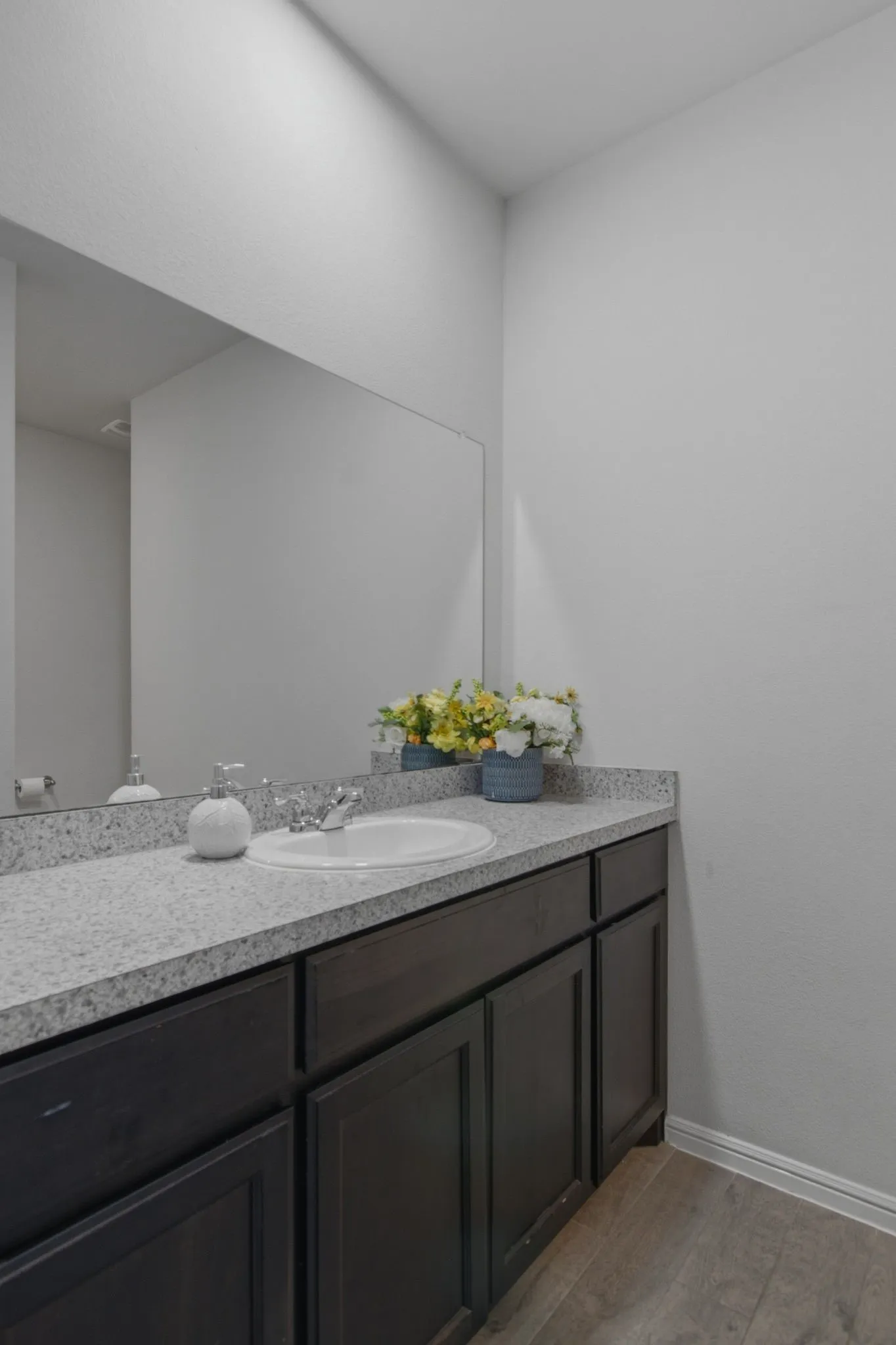 Single Family Residence For Sale in Tarrant County , 9736 Snowbell Lane, Fort Worth, Texas 76036, 5 Bedrooms, 2 Bathrooms, 2 Garage spaces, 2,127 Sqft, built in 2020, Price $349,999, mls#21300359, Real Estate Agent in Fort Worth, Homes For Sale in Tarrant county, Homes For Sale in Fort Worth, Realtor in Fort Worth Texas, Real Estate Brokerage Independent Realty Texas, Luminita Cordes Realtor