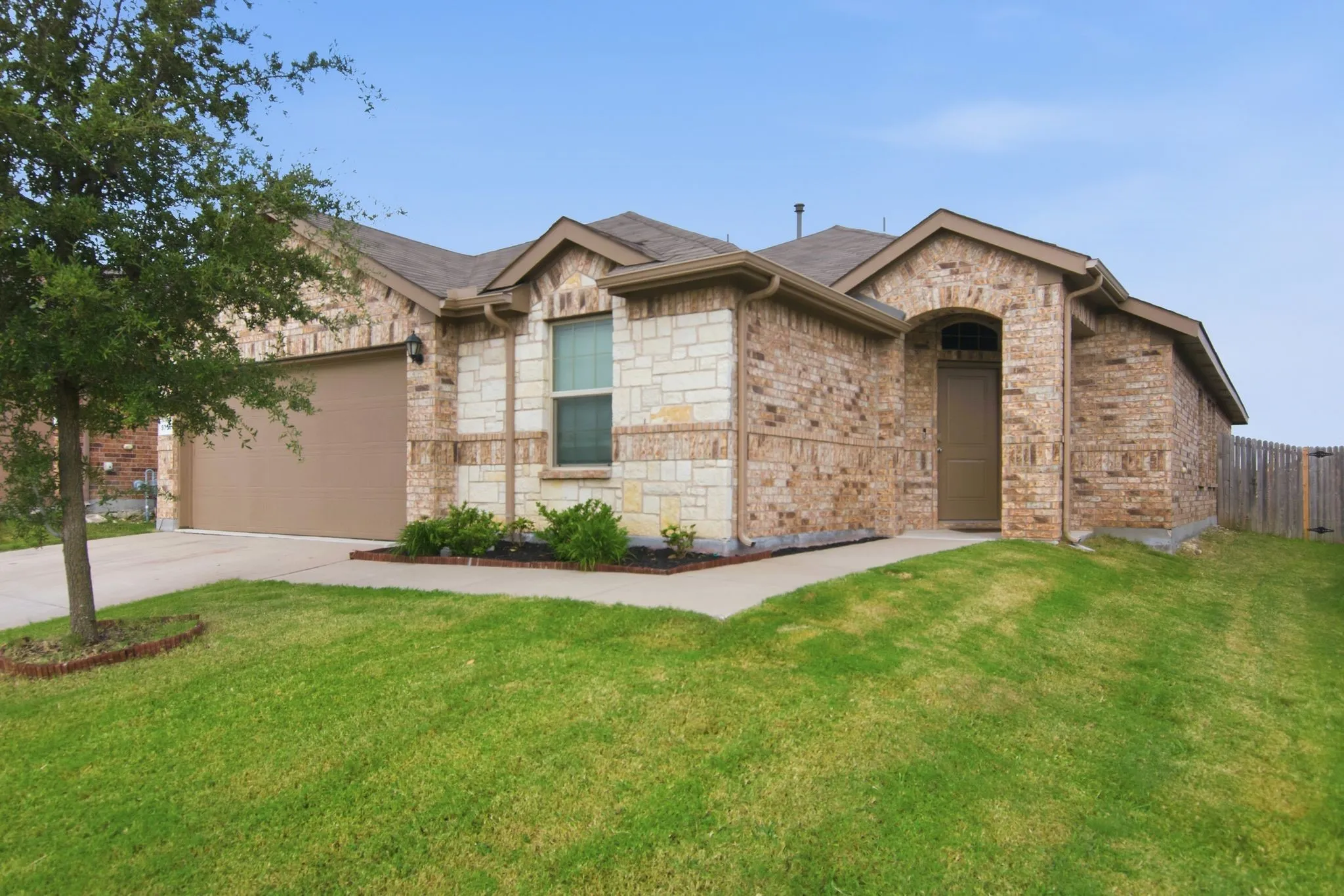 Single Family Residence For Sale in Tarrant County , 9736 Snowbell Lane, Fort Worth, Texas 76036, 5 Bedrooms, 2 Bathrooms, 2 Garage spaces, 2,127 Sqft, built in 2020, Price $349,999, mls#21300359, Real Estate Agent in Fort Worth, Homes For Sale in Tarrant county, Homes For Sale in Fort Worth, Realtor in Fort Worth Texas, Real Estate Brokerage Independent Realty Texas, Luminita Cordes Realtor