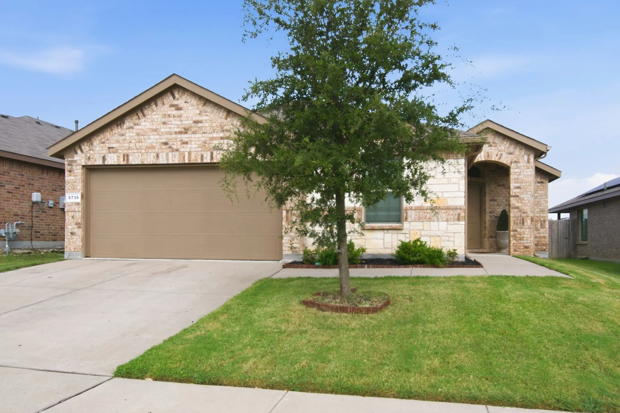 Single Family Residence For Sale in Tarrant County , 9736 Snowbell Lane, Fort Worth, Texas 76036, 5 Bedrooms, 2 Bathrooms, 2 Garage spaces, 2,127 Sqft, built in 2020, Price $349,999, mls#21300359, Real Estate Agent in Fort Worth, Homes For Sale in Tarrant county, Homes For Sale in Fort Worth, Realtor in Fort Worth Texas, Real Estate Brokerage Independent Realty Texas, Luminita Cordes Realtor