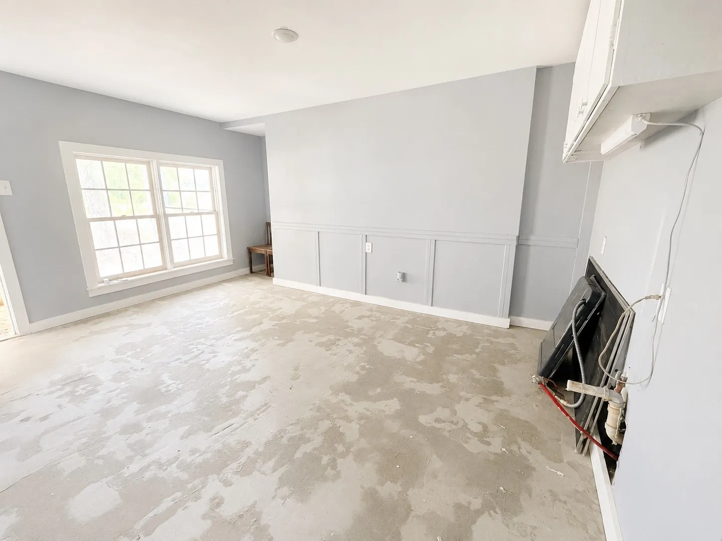 Single Family Residence For Sale in Henderson County , 205 Loon Bay Drive, Gun Barrel City, Texas 75156, 5 Bedroom, 2 Bathroom, 1 Garage spaces, 2,064 Sqft, built in 1974, mls#21330313, Real Estate Agent in Gun Barrel City, Homes For Sale in Henderson county, Homes For Sale in Gun Barrel City, Realtor in Gun Barrel City Texas, Real Estate Brokerage Independent Realty Texas, Luminita Cordes Realtor