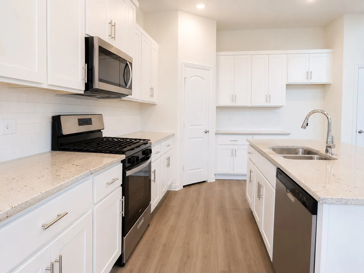 Single Family Residence For Sale in Collin County , 262 Little Bridge Drive, Lavon, Texas 75166, 4 Bedroom, 3 Bathroom, 2 Garage spaces, 2,520 Sqft, built in 2023, mls#21334943, Real Estate Agent in Lavon, Homes For Sale in Collin county, Homes For Sale in Lavon, Realtor in Lavon Texas, Real Estate Brokerage Independent Realty Texas, Luminita Cordes Realtor