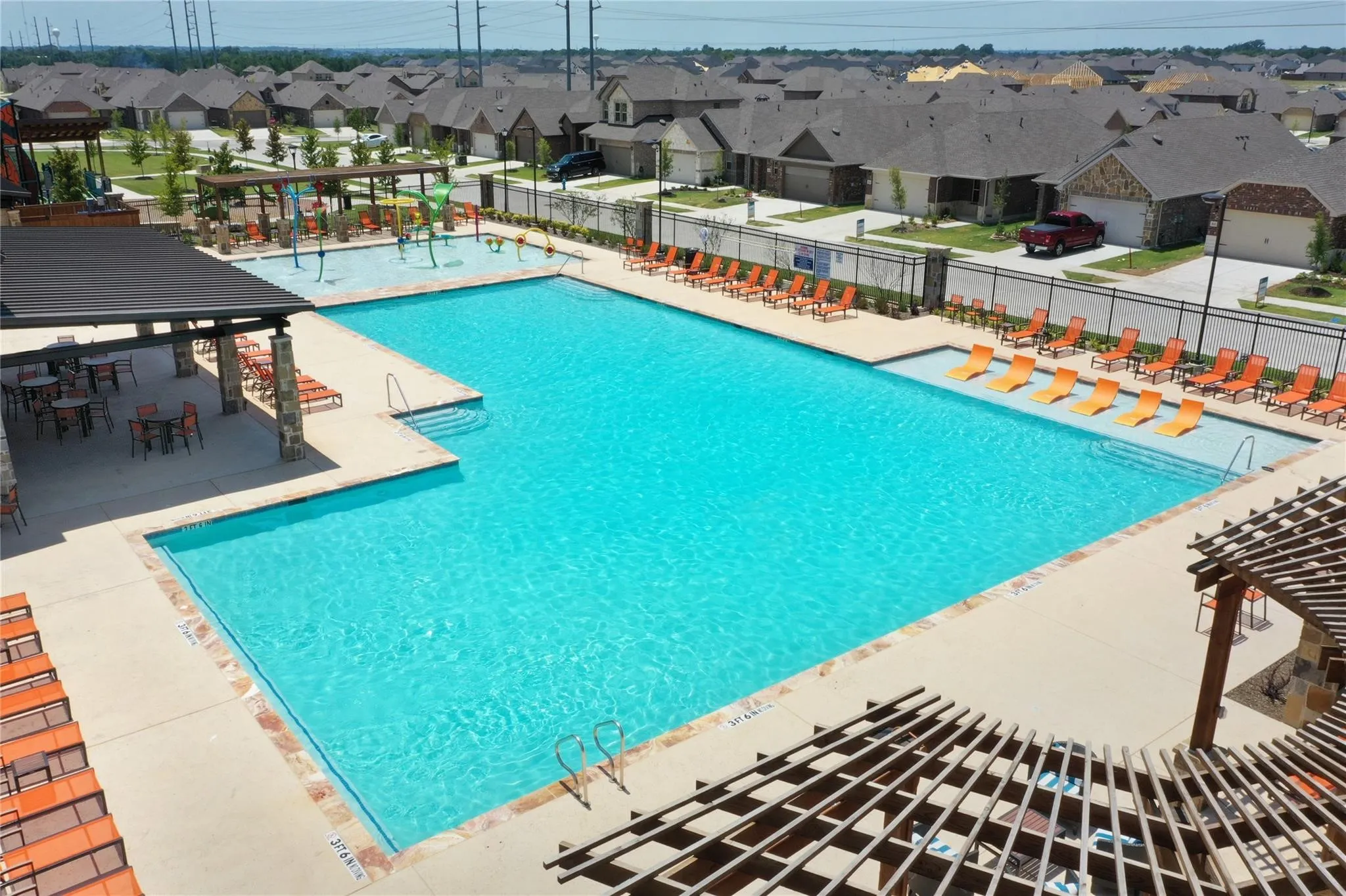 Single Family Residence For Sale in Collin County , 262 Little Bridge Drive, Lavon, Texas 75166, 4 Bedroom, 3 Bathroom, 2 Garage spaces, 2,520 Sqft, built in 2023, mls#21334943, Real Estate Agent in Lavon, Homes For Sale in Collin county, Homes For Sale in Lavon, Realtor in Lavon Texas, Real Estate Brokerage Independent Realty Texas, Luminita Cordes Realtor