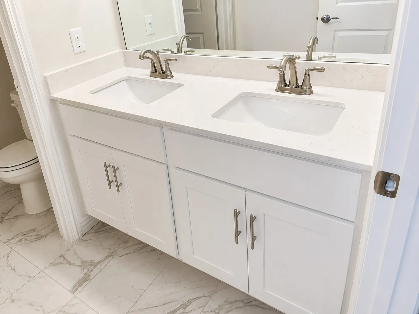 Single Family Residence For Sale in Collin County , 262 Little Bridge Drive, Lavon, Texas 75166, 4 Bedroom, 3 Bathroom, 2 Garage spaces, 2,520 Sqft, built in 2023, mls#21334943, Real Estate Agent in Lavon, Homes For Sale in Collin county, Homes For Sale in Lavon, Realtor in Lavon Texas, Real Estate Brokerage Independent Realty Texas, Luminita Cordes Realtor