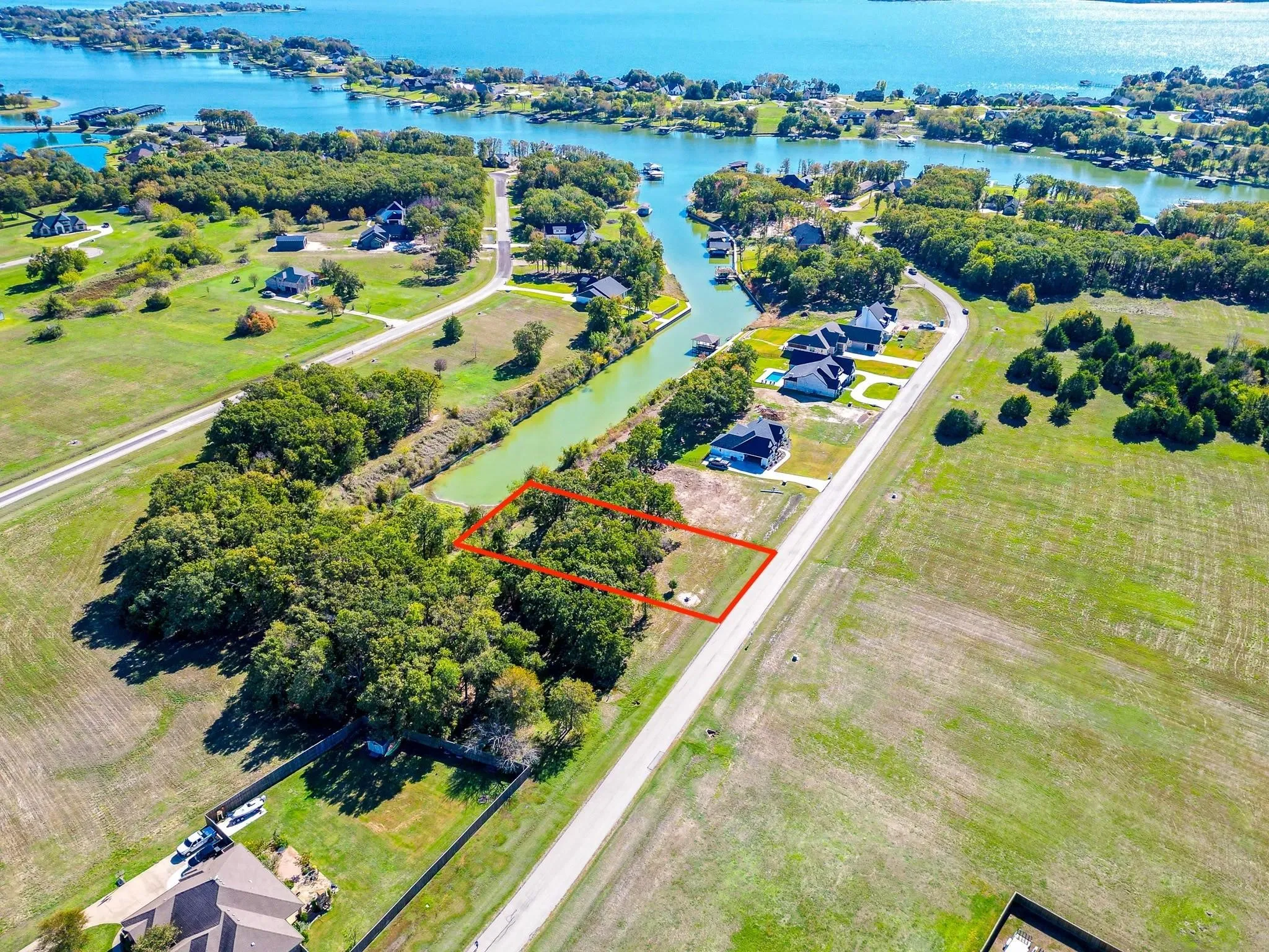 Unimproved Land For Sale in Navarro County , Lot 411 Sailboat Drive, Corsicana, Texas 75109, 0, 0, Garage spaces, 0 Sqft, built in 0, Price $65,000, mls#21334950, Real Estate Agent in Corsicana, Homes For Sale in Navarro county, Homes For Sale in Corsicana, Realtor in Corsicana Texas, Real Estate Brokerage Independent Realty Texas, Luminita Cordes Realtor