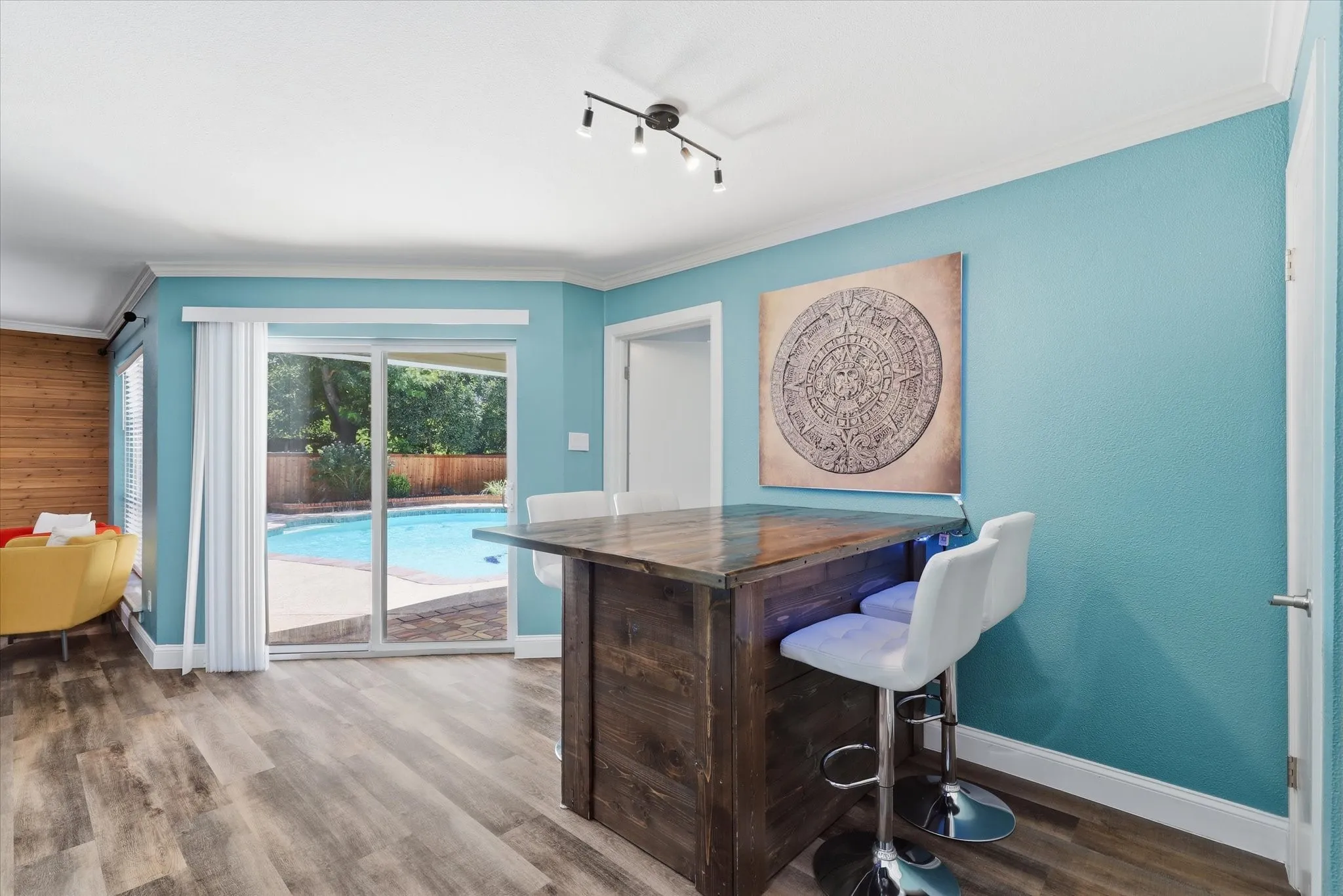 Single Family Residence For Sale in Tarrant County , 2237 Shady Brook Drive, Bedford, Texas 76021, 4 Bedroom, 2 Bathroom, 2 Garage spaces, 1,527 Sqft, built in 1972, mls#21329077, Real Estate Agent in Bedford, Homes For Sale in Tarrant county, Homes For Sale in Bedford, Realtor in Bedford Texas, Real Estate Brokerage Independent Realty Texas, Luminita Cordes Realtor