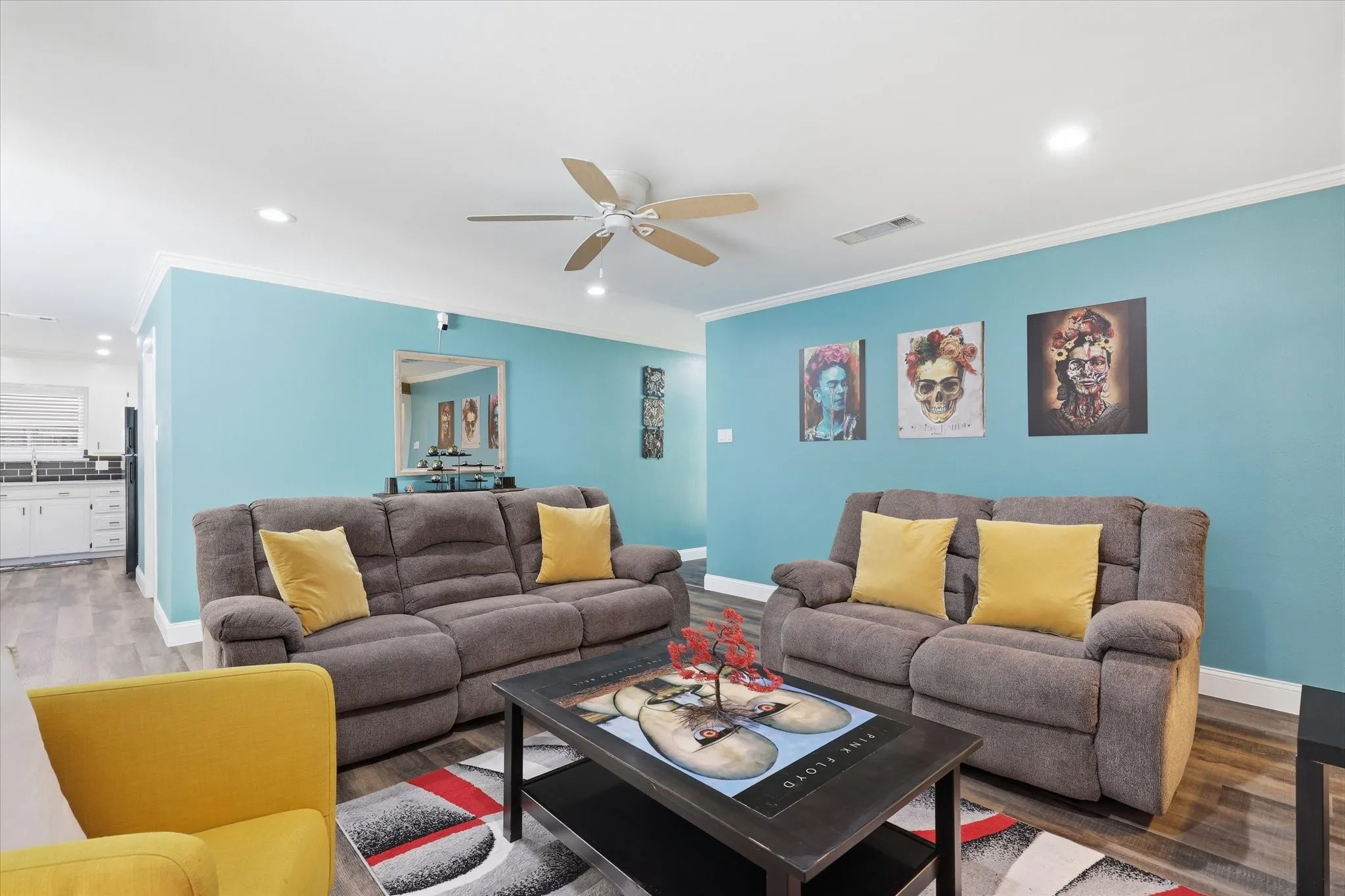 Single Family Residence For Sale in Tarrant County , 2237 Shady Brook Drive, Bedford, Texas 76021, 4 Bedroom, 2 Bathroom, 2 Garage spaces, 1,527 Sqft, built in 1972, mls#21329077, Real Estate Agent in Bedford, Homes For Sale in Tarrant county, Homes For Sale in Bedford, Realtor in Bedford Texas, Real Estate Brokerage Independent Realty Texas, Luminita Cordes Realtor
