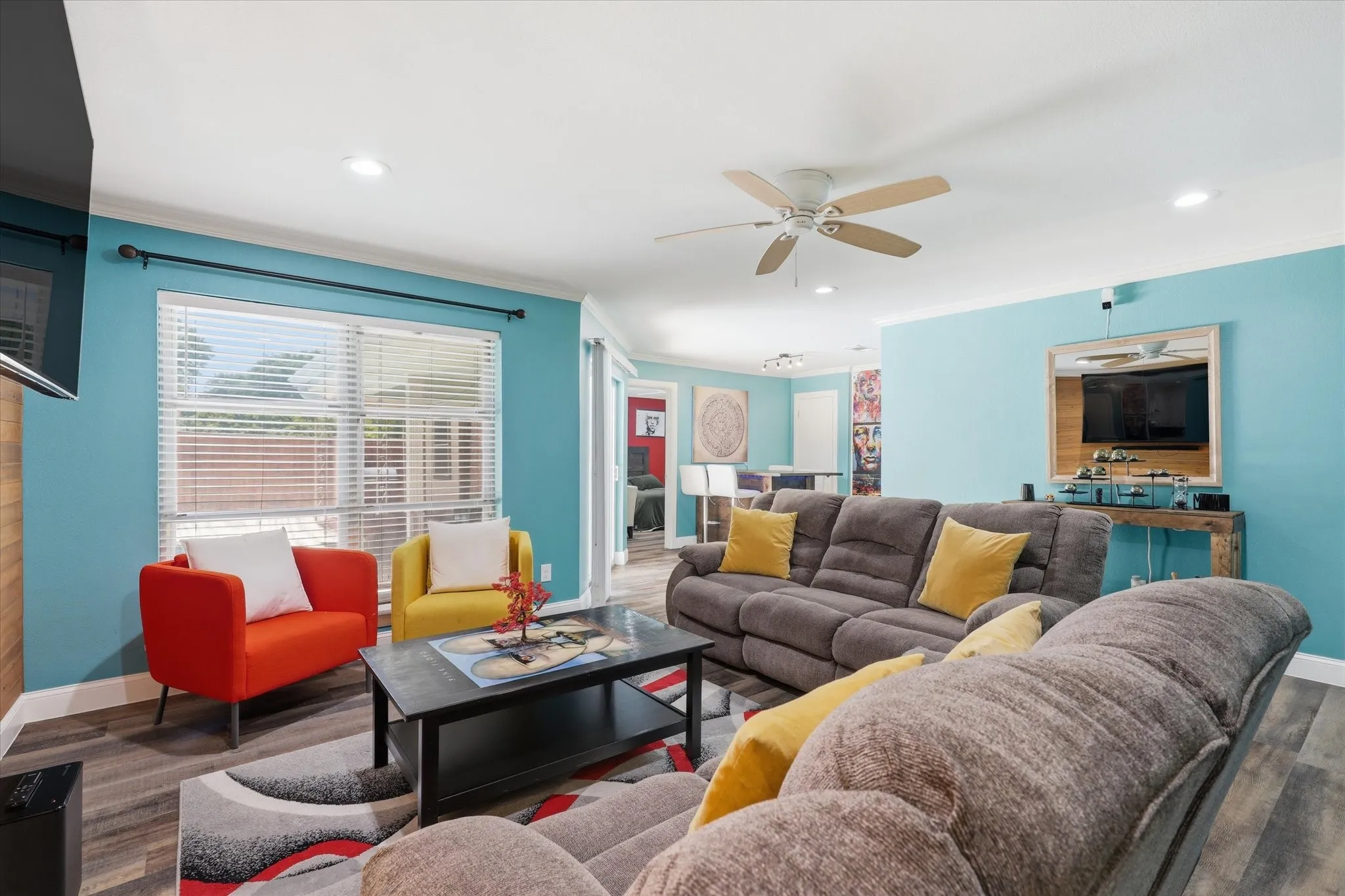 Single Family Residence For Sale in Tarrant County , 2237 Shady Brook Drive, Bedford, Texas 76021, 4 Bedroom, 2 Bathroom, 2 Garage spaces, 1,527 Sqft, built in 1972, mls#21329077, Real Estate Agent in Bedford, Homes For Sale in Tarrant county, Homes For Sale in Bedford, Realtor in Bedford Texas, Real Estate Brokerage Independent Realty Texas, Luminita Cordes Realtor