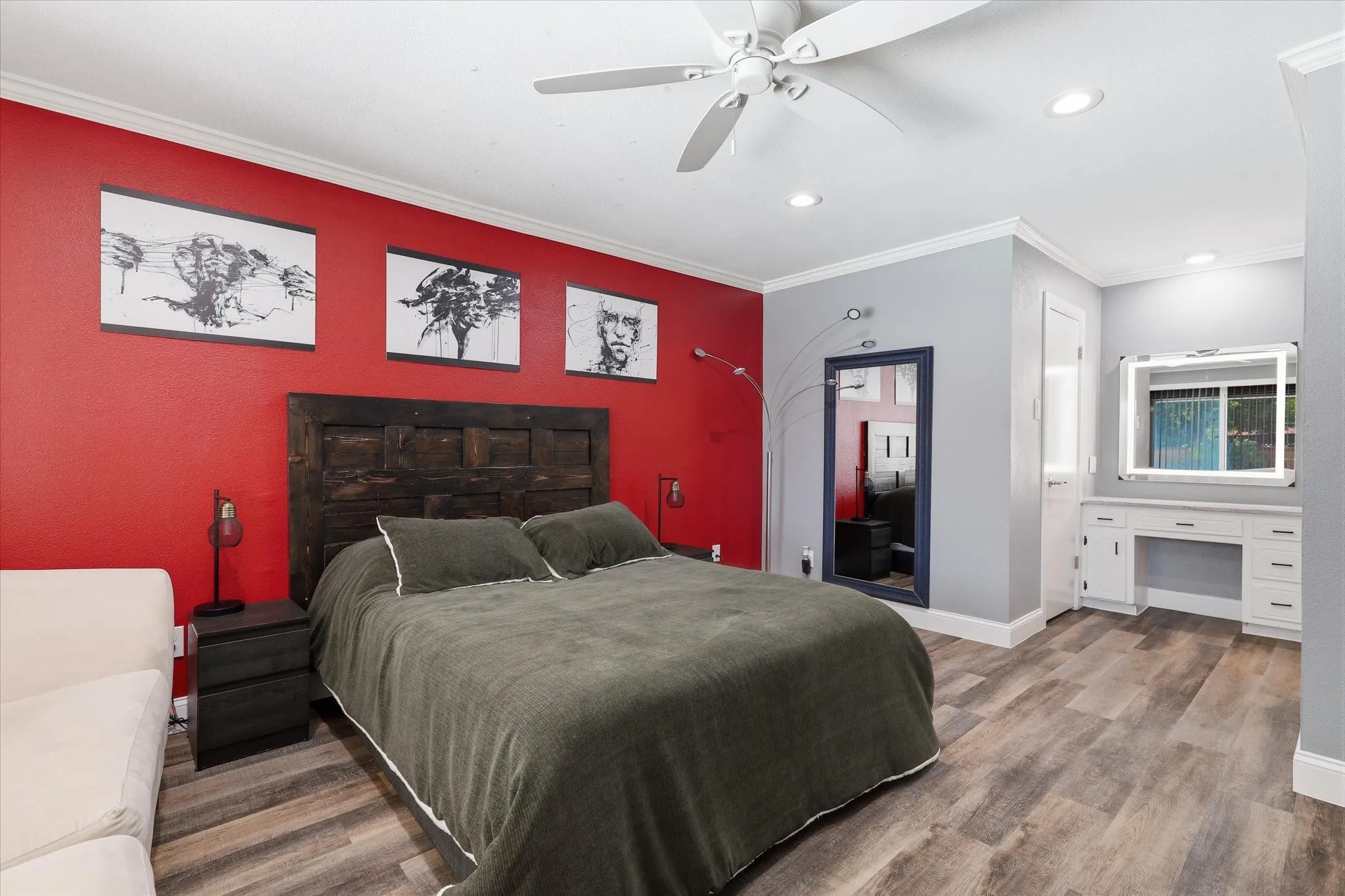 Single Family Residence For Sale in Tarrant County , 2237 Shady Brook Drive, Bedford, Texas 76021, 4 Bedroom, 2 Bathroom, 2 Garage spaces, 1,527 Sqft, built in 1972, mls#21329077, Real Estate Agent in Bedford, Homes For Sale in Tarrant county, Homes For Sale in Bedford, Realtor in Bedford Texas, Real Estate Brokerage Independent Realty Texas, Luminita Cordes Realtor