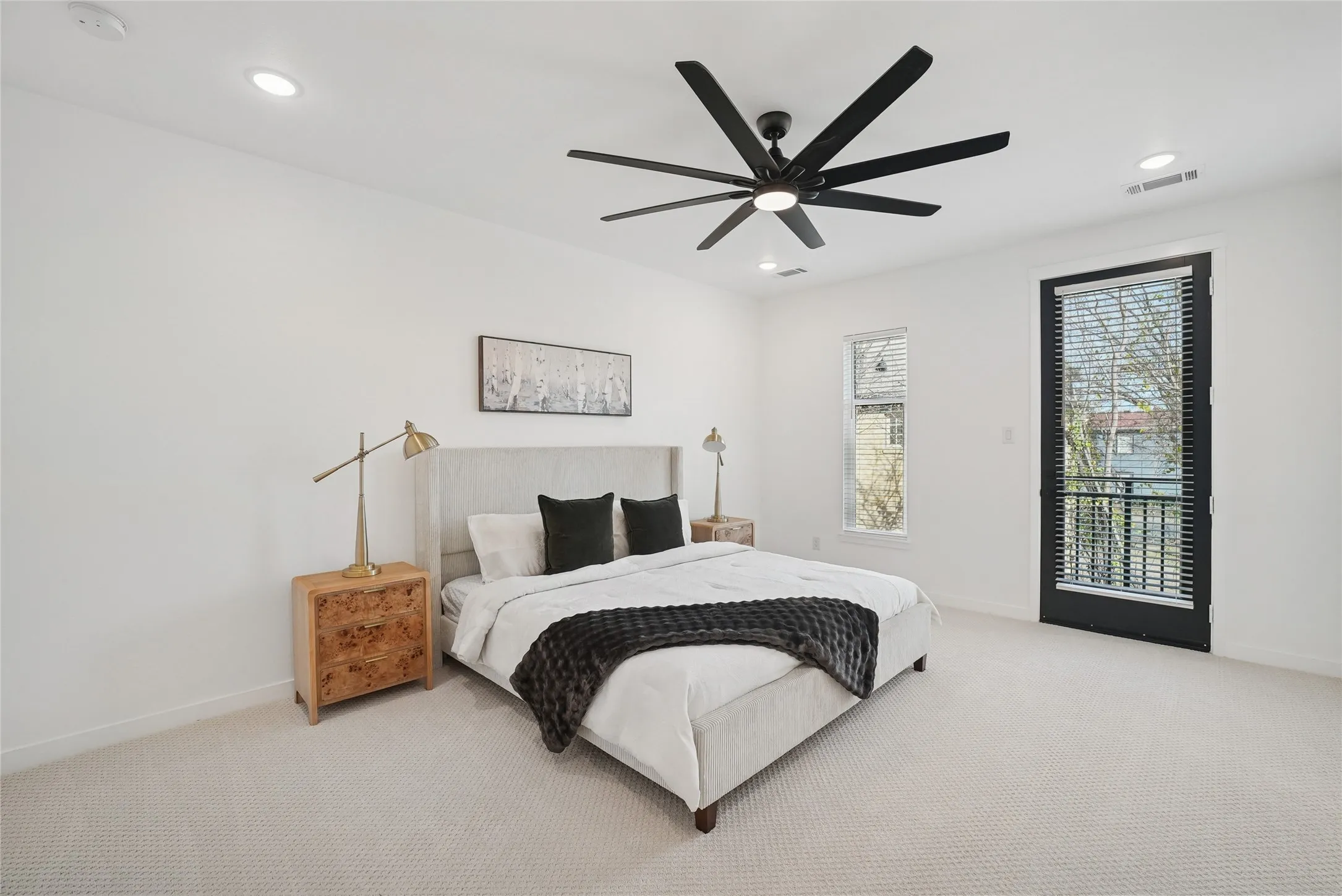 Single Family Residence For Sale in Dallas County , 4618 Columbia Avenue 2A, Dallas, Texas 75226, 3 Bedroom, 3 Bathroom, 2 Garage spaces, 2,115 Sqft, built in 2025, mls#21306474, Real Estate Agent in Dallas, Homes For Sale in Dallas county, Homes For Sale in Dallas, Realtor in Dallas Texas, Real Estate Brokerage Independent Realty Texas, Luminita Cordes Realtor