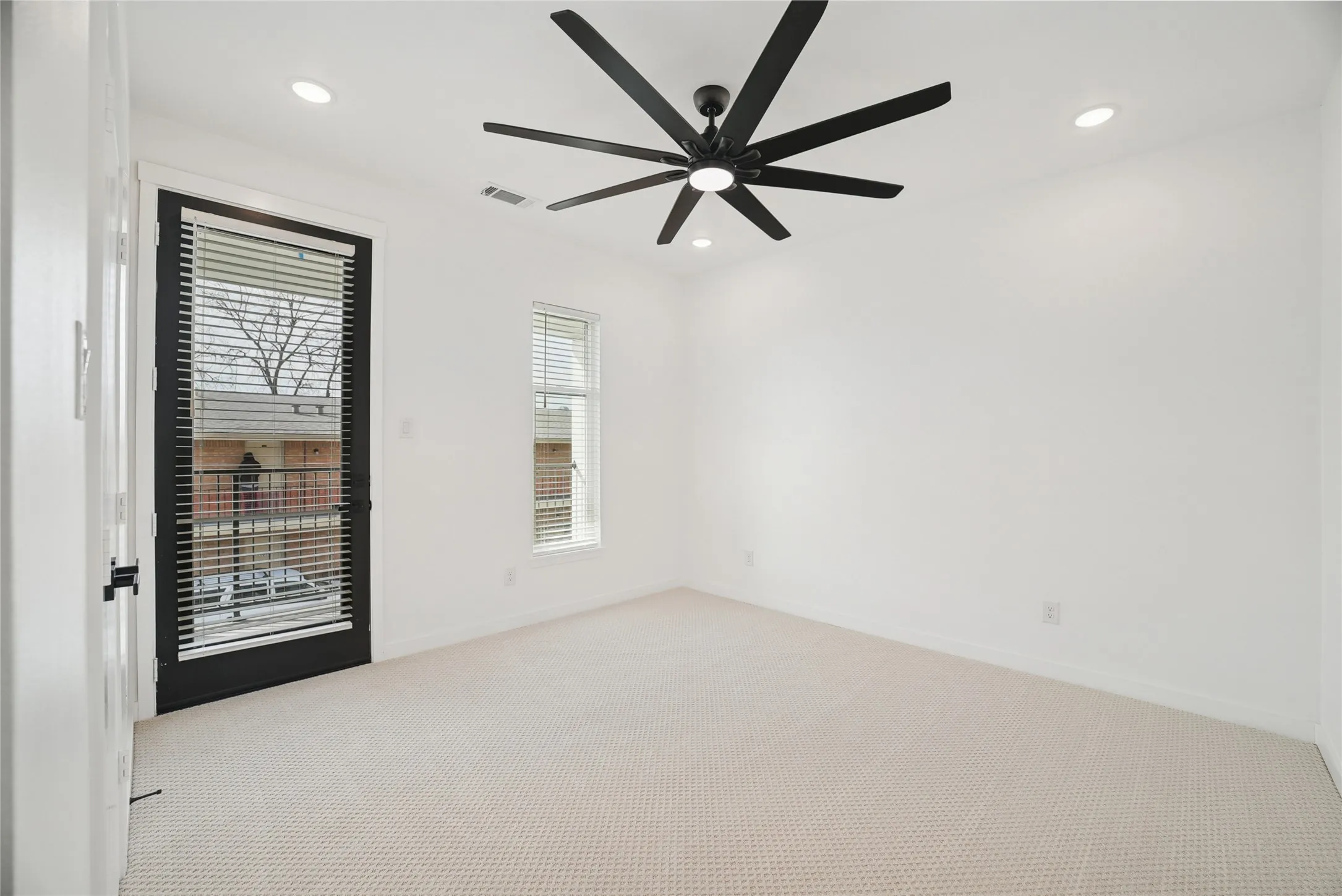 Single Family Residence For Sale in Dallas County , 4618 Columbia Avenue 2A, Dallas, Texas 75226, 3 Bedroom, 3 Bathroom, 2 Garage spaces, 2,115 Sqft, built in 2025, mls#21306474, Real Estate Agent in Dallas, Homes For Sale in Dallas county, Homes For Sale in Dallas, Realtor in Dallas Texas, Real Estate Brokerage Independent Realty Texas, Luminita Cordes Realtor