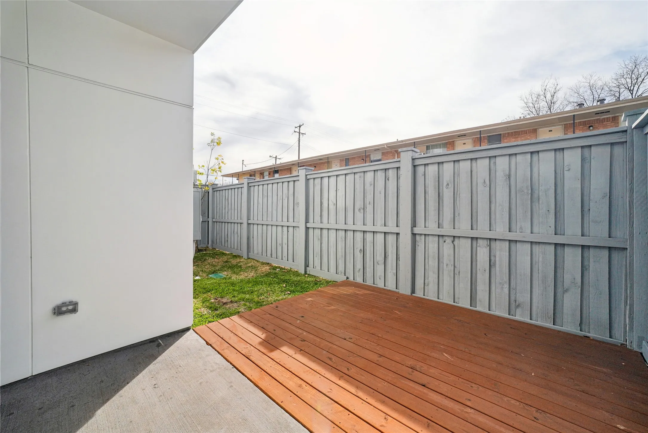 Single Family Residence For Sale in Dallas County , 4618 Columbia Avenue 2A, Dallas, Texas 75226, 3 Bedroom, 3 Bathroom, 2 Garage spaces, 2,115 Sqft, built in 2025, mls#21306474, Real Estate Agent in Dallas, Homes For Sale in Dallas county, Homes For Sale in Dallas, Realtor in Dallas Texas, Real Estate Brokerage Independent Realty Texas, Luminita Cordes Realtor