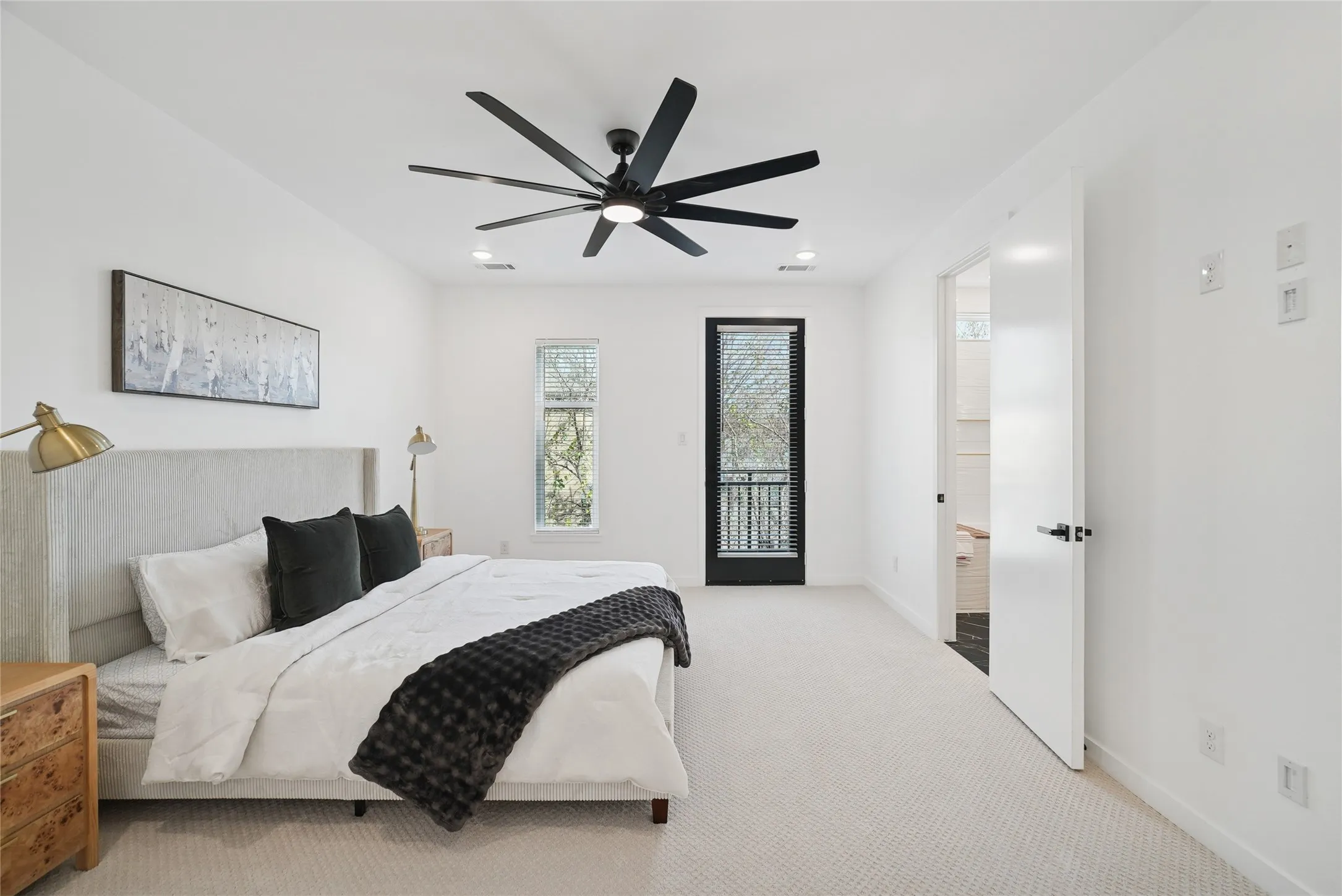 Single Family Residence For Sale in Dallas County , 4618 Columbia Avenue 2A, Dallas, Texas 75226, 3 Bedroom, 3 Bathroom, 2 Garage spaces, 2,115 Sqft, built in 2025, mls#21306474, Real Estate Agent in Dallas, Homes For Sale in Dallas county, Homes For Sale in Dallas, Realtor in Dallas Texas, Real Estate Brokerage Independent Realty Texas, Luminita Cordes Realtor