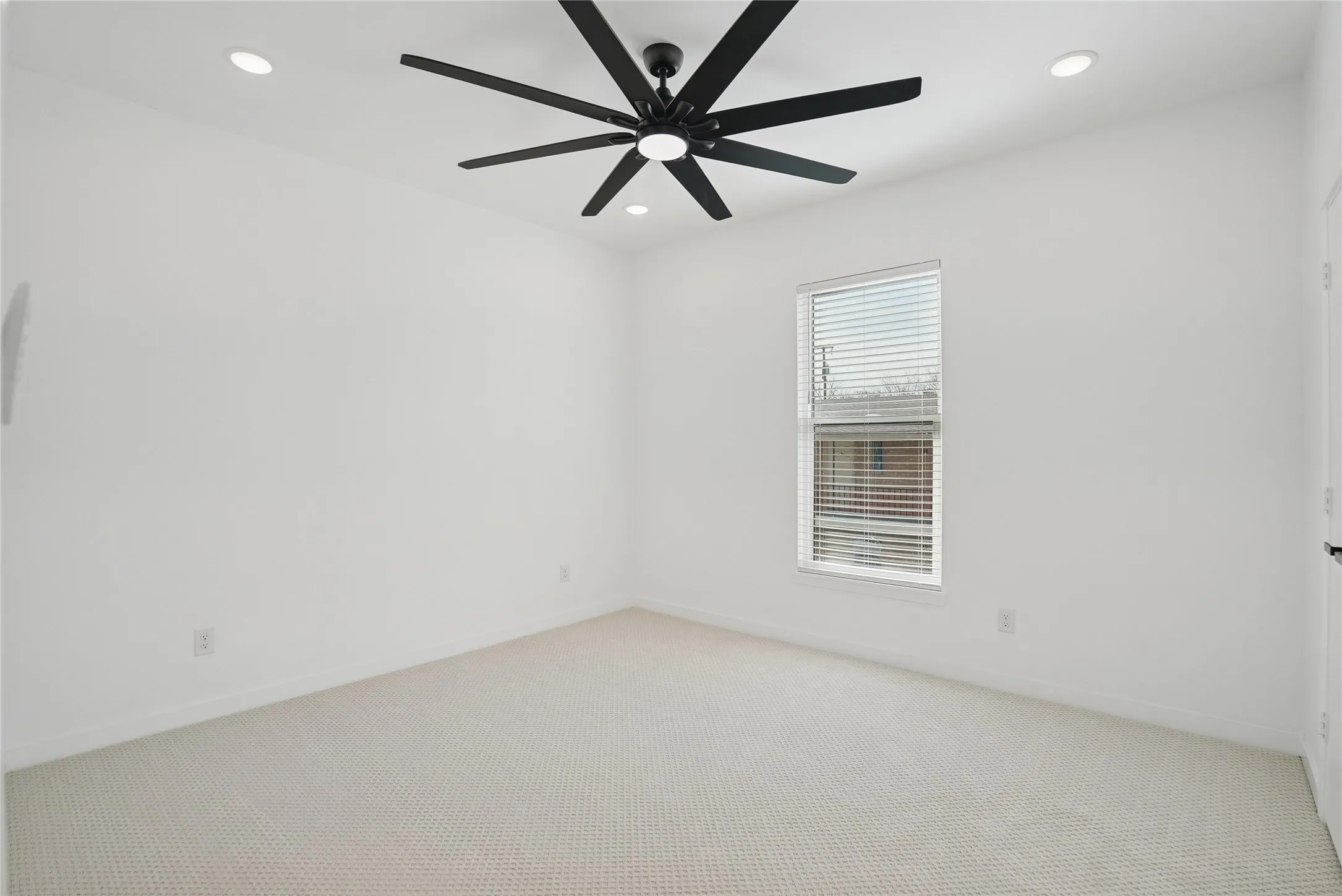 Single Family Residence For Sale in Dallas County , 4618 Columbia Avenue 2A, Dallas, Texas 75226, 3 Bedroom, 3 Bathroom, 2 Garage spaces, 2,115 Sqft, built in 2025, mls#21306474, Real Estate Agent in Dallas, Homes For Sale in Dallas county, Homes For Sale in Dallas, Realtor in Dallas Texas, Real Estate Brokerage Independent Realty Texas, Luminita Cordes Realtor