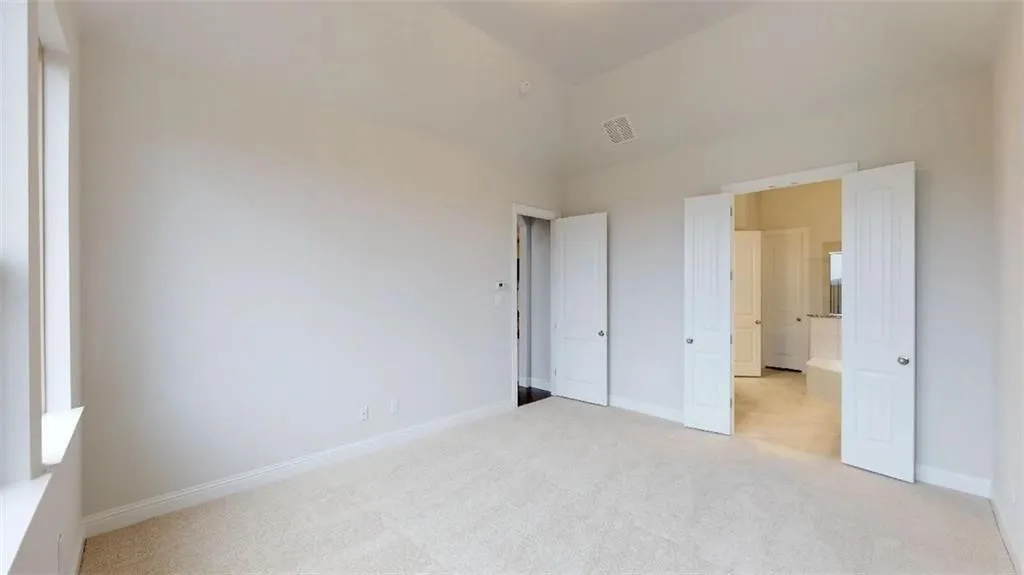 Single Family Residence For Sale in Collin County , 5908 layena Drive, Mc Kinney, Texas 75070, 4 Bedroom, 4 Bathroom, 1 Garage spaces, 2,641 Sqft, built in 2017, mls#21334953, Real Estate Agent in Mc Kinney, Homes For Sale in Collin county, Homes For Sale in Mc Kinney, Realtor in Mc Kinney Texas, Real Estate Brokerage Independent Realty Texas, Luminita Cordes Realtor