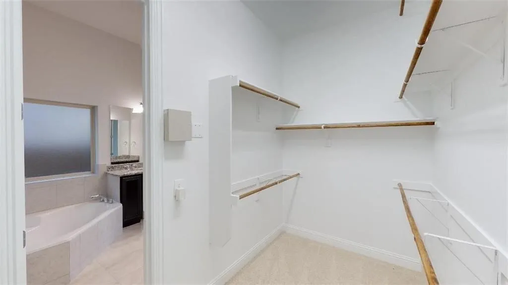 Single Family Residence For Sale in Collin County , 5908 layena Drive, Mc Kinney, Texas 75070, 4 Bedroom, 4 Bathroom, 1 Garage spaces, 2,641 Sqft, built in 2017, mls#21334953, Real Estate Agent in Mc Kinney, Homes For Sale in Collin county, Homes For Sale in Mc Kinney, Realtor in Mc Kinney Texas, Real Estate Brokerage Independent Realty Texas, Luminita Cordes Realtor