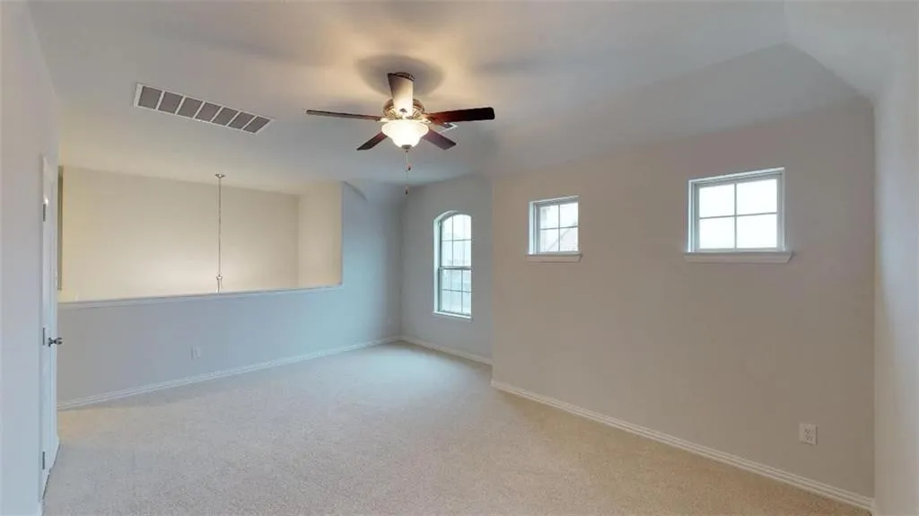 Single Family Residence For Sale in Collin County , 5908 layena Drive, Mc Kinney, Texas 75070, 4 Bedroom, 4 Bathroom, 1 Garage spaces, 2,641 Sqft, built in 2017, mls#21334953, Real Estate Agent in Mc Kinney, Homes For Sale in Collin county, Homes For Sale in Mc Kinney, Realtor in Mc Kinney Texas, Real Estate Brokerage Independent Realty Texas, Luminita Cordes Realtor
