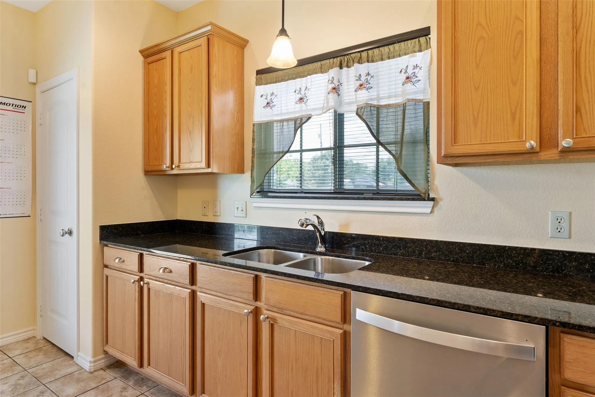 Single Family Residence For Rent in Henderson County , 304 Port Drive, Gun Barrel City, Texas 75156, 3 Bedroom, 2 Bathroom, 2 Garage spaces, 1,421 Sqft, built in 2011, mls#21334723, Real Estate Agent in Gun Barrel City, Homes For Rent in Henderson county, Homes For Rent in Gun Barrel City, Realtor in Gun Barrel City Texas, Real Estate Brokerage Independent Realty Texas, Luminita Cordes Realtor