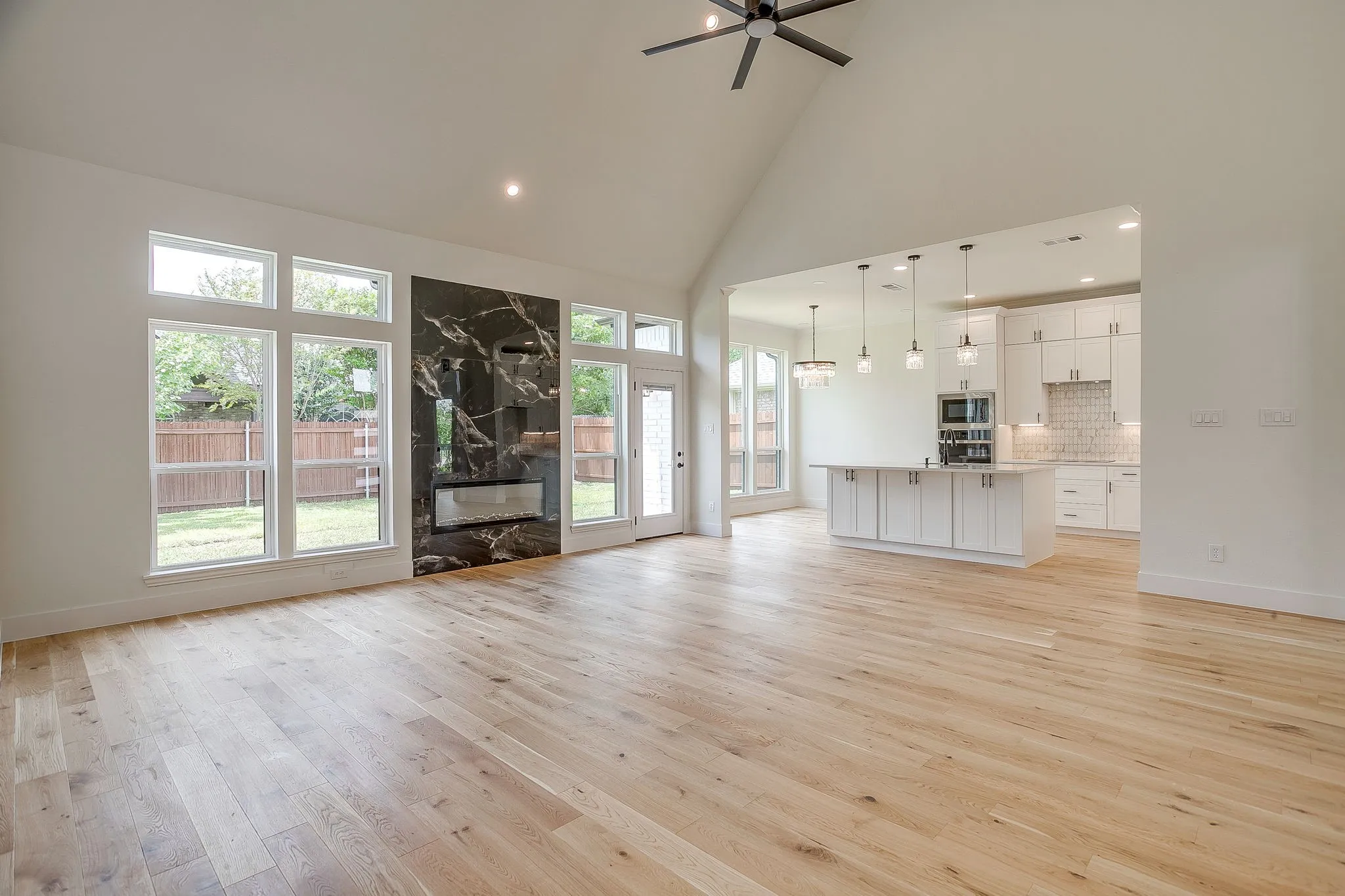 Single Family Residence For Sale in Tarrant County , 5102 Shadowood Road, Colleyville, Texas 76034, 4 Bedroom, 4 Bathroom, 2 Garage spaces, 2,611 Sqft, built in 1992, mls#21334898, Real Estate Agent in Colleyville, Homes For Sale in Tarrant county, Homes For Sale in Colleyville, Realtor in Colleyville Texas, Real Estate Brokerage Independent Realty Texas, Luminita Cordes Realtor