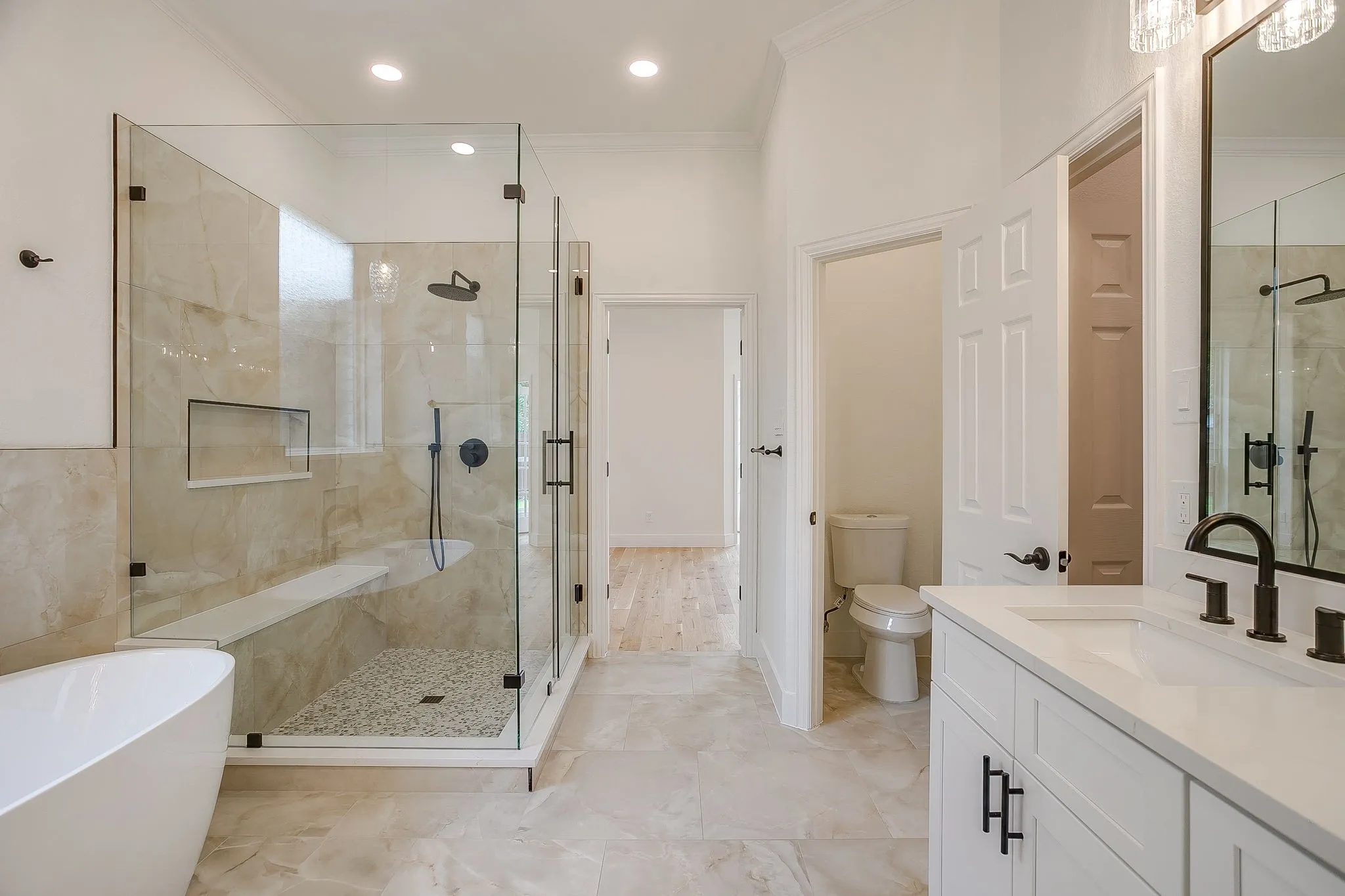 Single Family Residence For Sale in Tarrant County , 5102 Shadowood Road, Colleyville, Texas 76034, 4 Bedroom, 4 Bathroom, 2 Garage spaces, 2,611 Sqft, built in 1992, mls#21334898, Real Estate Agent in Colleyville, Homes For Sale in Tarrant county, Homes For Sale in Colleyville, Realtor in Colleyville Texas, Real Estate Brokerage Independent Realty Texas, Luminita Cordes Realtor