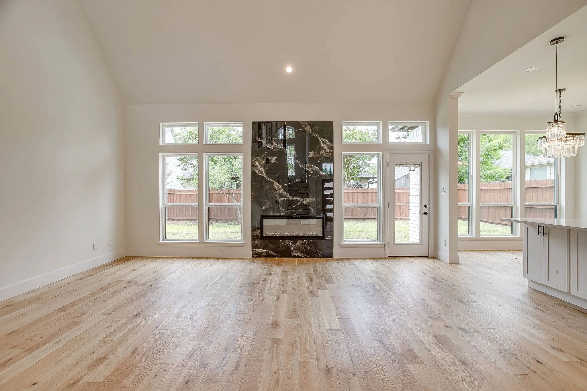 Single Family Residence For Sale in Tarrant County , 5102 Shadowood Road, Colleyville, Texas 76034, 4 Bedroom, 4 Bathroom, 2 Garage spaces, 2,611 Sqft, built in 1992, mls#21334898, Real Estate Agent in Colleyville, Homes For Sale in Tarrant county, Homes For Sale in Colleyville, Realtor in Colleyville Texas, Real Estate Brokerage Independent Realty Texas, Luminita Cordes Realtor