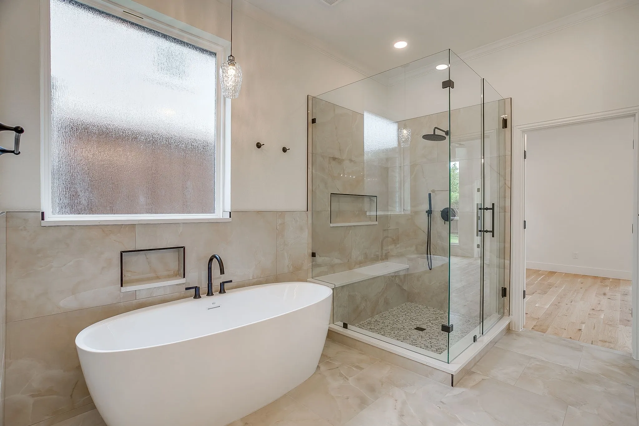 Single Family Residence For Sale in Tarrant County , 5102 Shadowood Road, Colleyville, Texas 76034, 4 Bedroom, 4 Bathroom, 2 Garage spaces, 2,611 Sqft, built in 1992, mls#21334898, Real Estate Agent in Colleyville, Homes For Sale in Tarrant county, Homes For Sale in Colleyville, Realtor in Colleyville Texas, Real Estate Brokerage Independent Realty Texas, Luminita Cordes Realtor