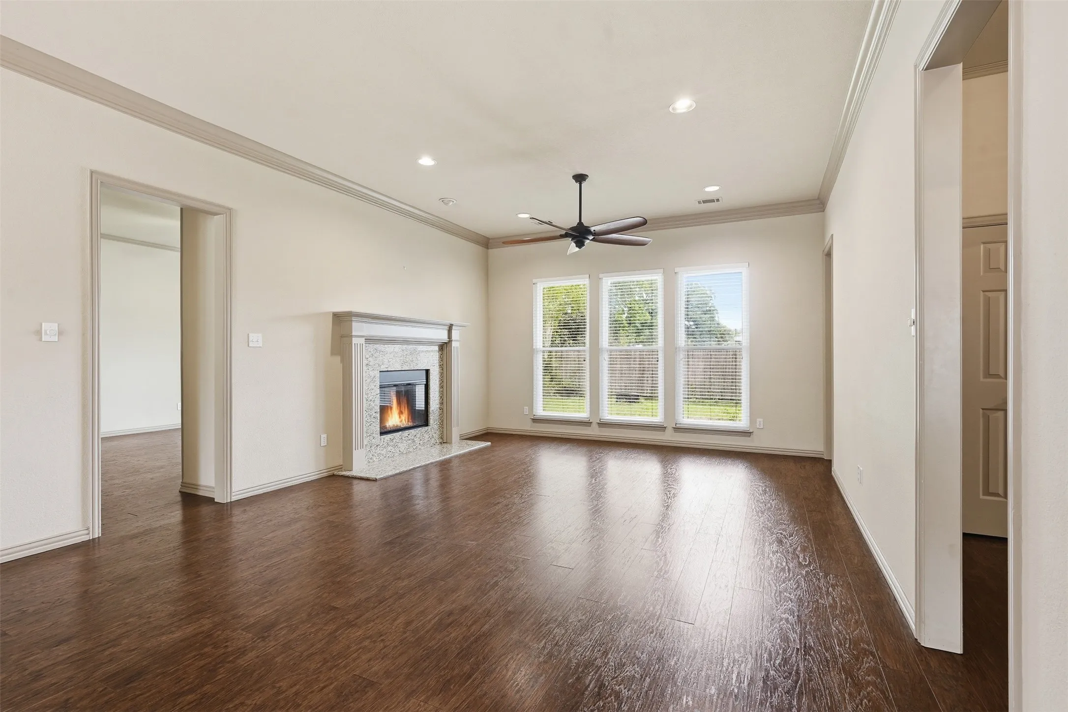 Single Family Residence For Rent in Tarrant County , 3318 Summergrove Drive, Arlington, Texas 76001, 4 Bedroom, 3 Bathroom, 2 Garage spaces, 2,685 Sqft, built in 1994, mls#21334217, Real Estate Agent in Arlington, Homes For Rent in Tarrant county, Homes For Rent in Arlington, Realtor in Arlington Texas, Real Estate Brokerage Independent Realty Texas, Luminita Cordes Realtor