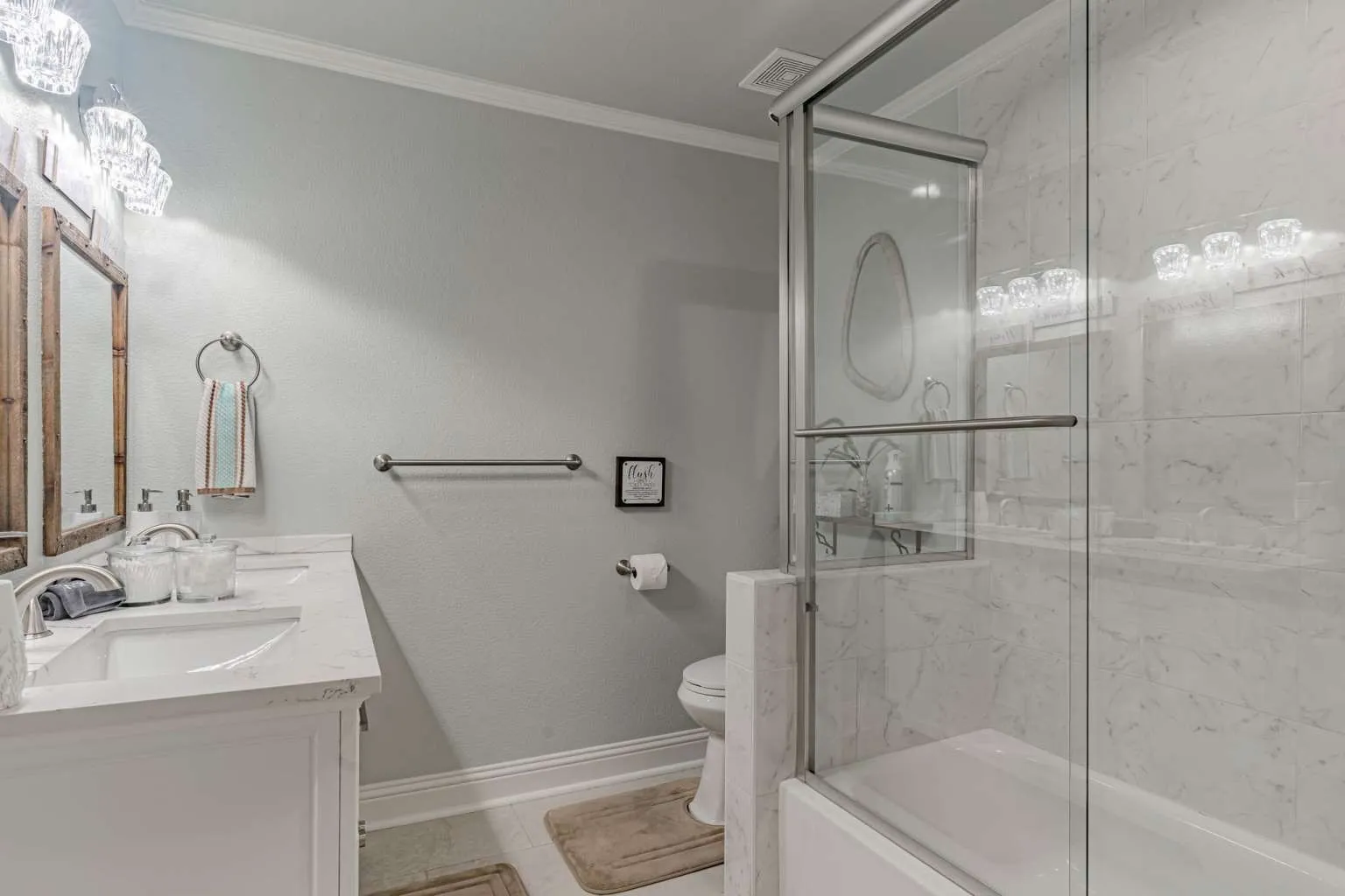 Single Family Residence For Sale in Hood County , 1011 Pawnee Trail, Granbury, Texas 76048, 3 Bedroom, 2 Bathroom, Garage spaces, 1,008 Sqft, built in 1978, mls#21334964, Real Estate Agent in Granbury, Homes For Sale in Hood county, Homes For Sale in Granbury, Realtor in Granbury Texas, Real Estate Brokerage Independent Realty Texas, Luminita Cordes Realtor