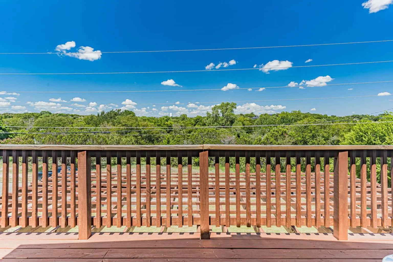 Single Family Residence For Sale in Hood County , 1011 Pawnee Trail, Granbury, Texas 76048, 3 Bedroom, 2 Bathroom, Garage spaces, 1,008 Sqft, built in 1978, mls#21334964, Real Estate Agent in Granbury, Homes For Sale in Hood county, Homes For Sale in Granbury, Realtor in Granbury Texas, Real Estate Brokerage Independent Realty Texas, Luminita Cordes Realtor