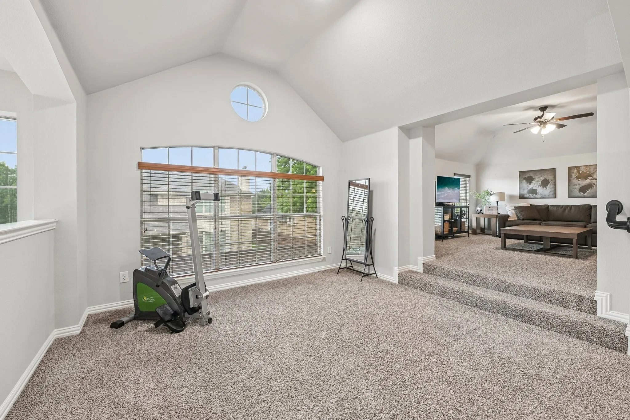 Single Family Residence For Sale in Tarrant County , 4309 Palmer Drive, Mansfield, Texas 76063, 5 Bedroom, 4 Bathroom, 2 Garage spaces, 3,763 Sqft, built in 2005, mls#21329603, Real Estate Agent in Mansfield, Homes For Sale in Tarrant county, Homes For Sale in Mansfield, Realtor in Mansfield Texas, Real Estate Brokerage Independent Realty Texas, Luminita Cordes Realtor