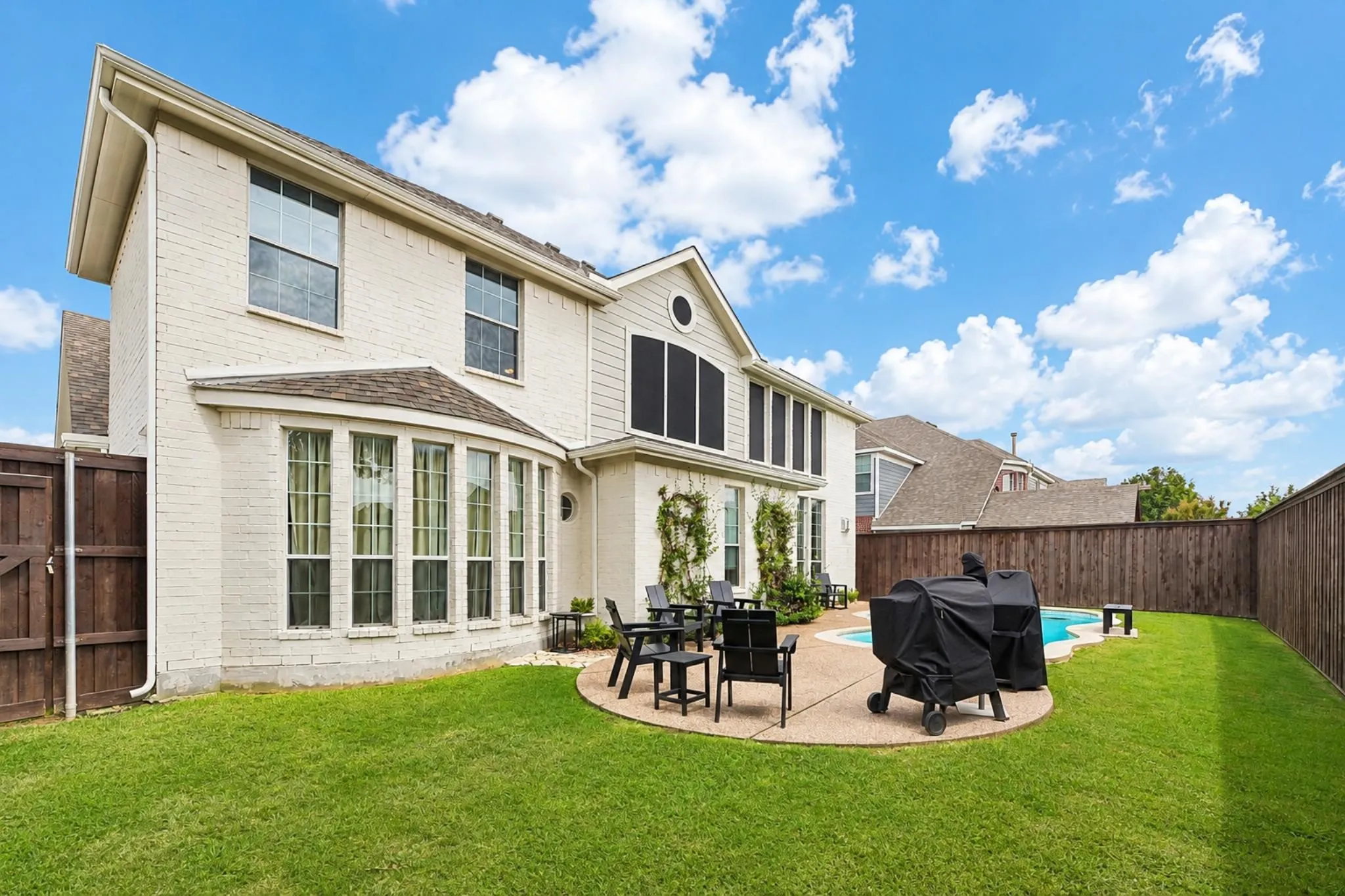 Single Family Residence For Sale in Tarrant County , 4309 Palmer Drive, Mansfield, Texas 76063, 5 Bedroom, 4 Bathroom, 2 Garage spaces, 3,763 Sqft, built in 2005, mls#21329603, Real Estate Agent in Mansfield, Homes For Sale in Tarrant county, Homes For Sale in Mansfield, Realtor in Mansfield Texas, Real Estate Brokerage Independent Realty Texas, Luminita Cordes Realtor